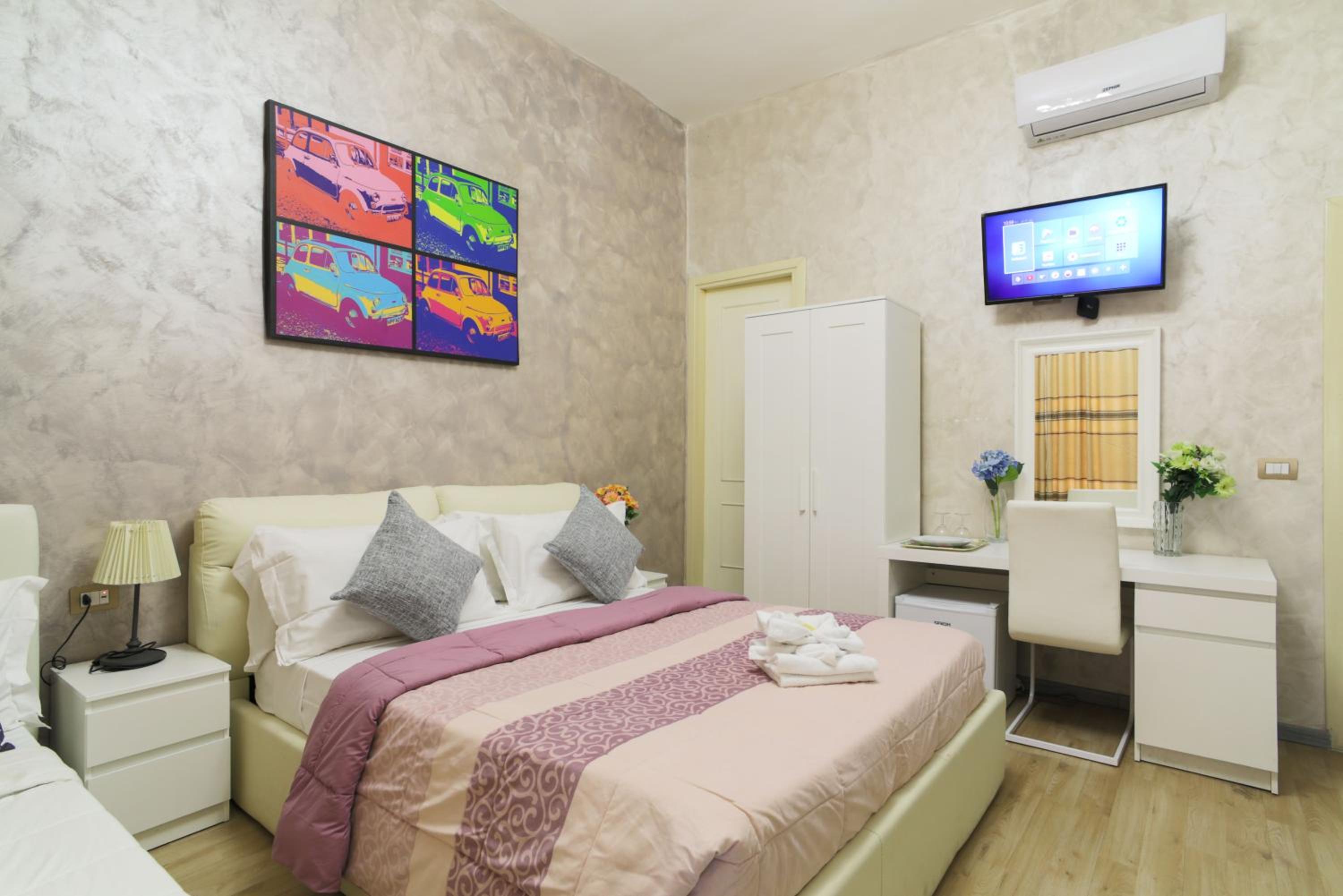 Quadruple Room with Private Bathroom