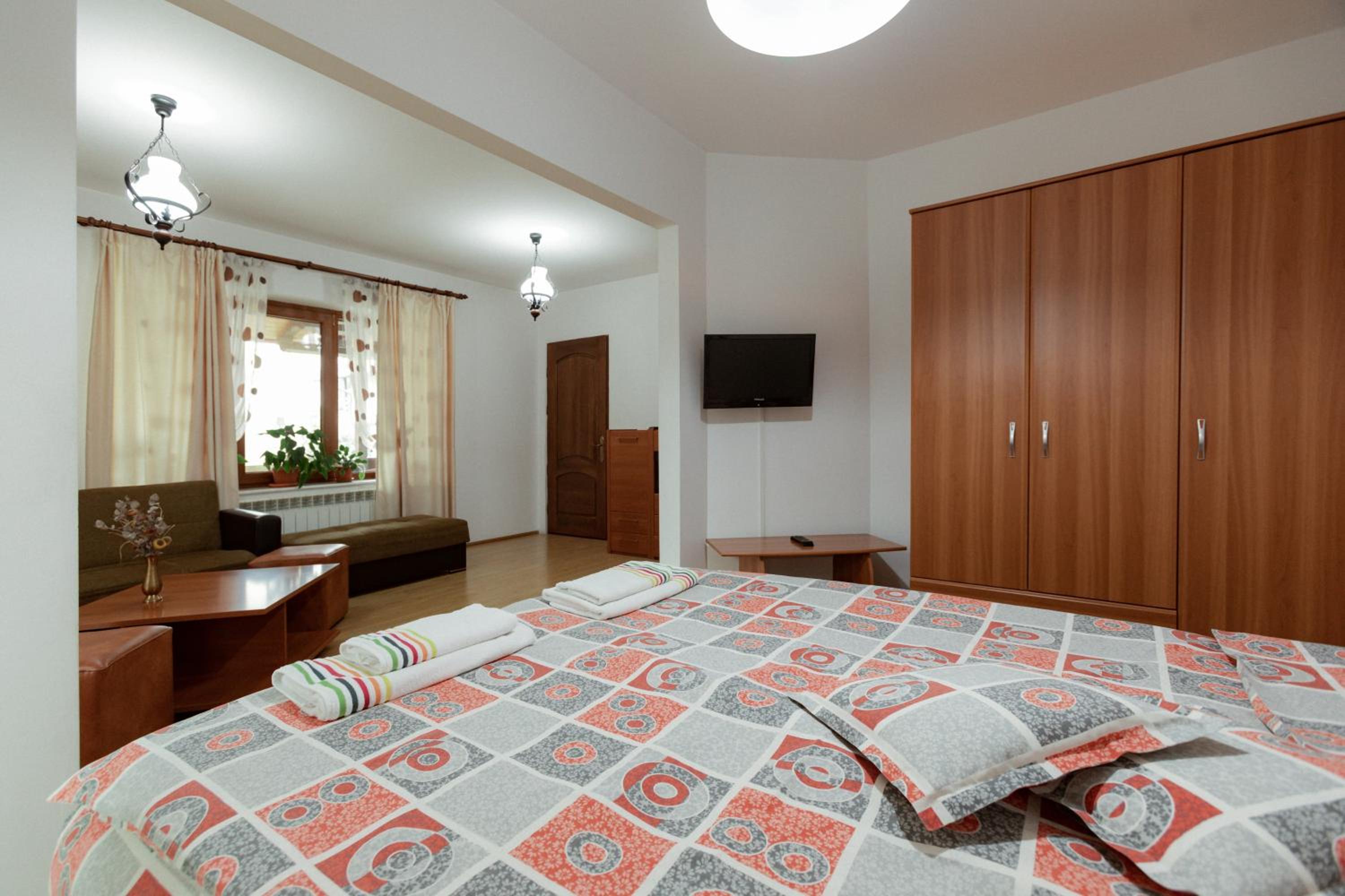 Deluxe King Room photo 1