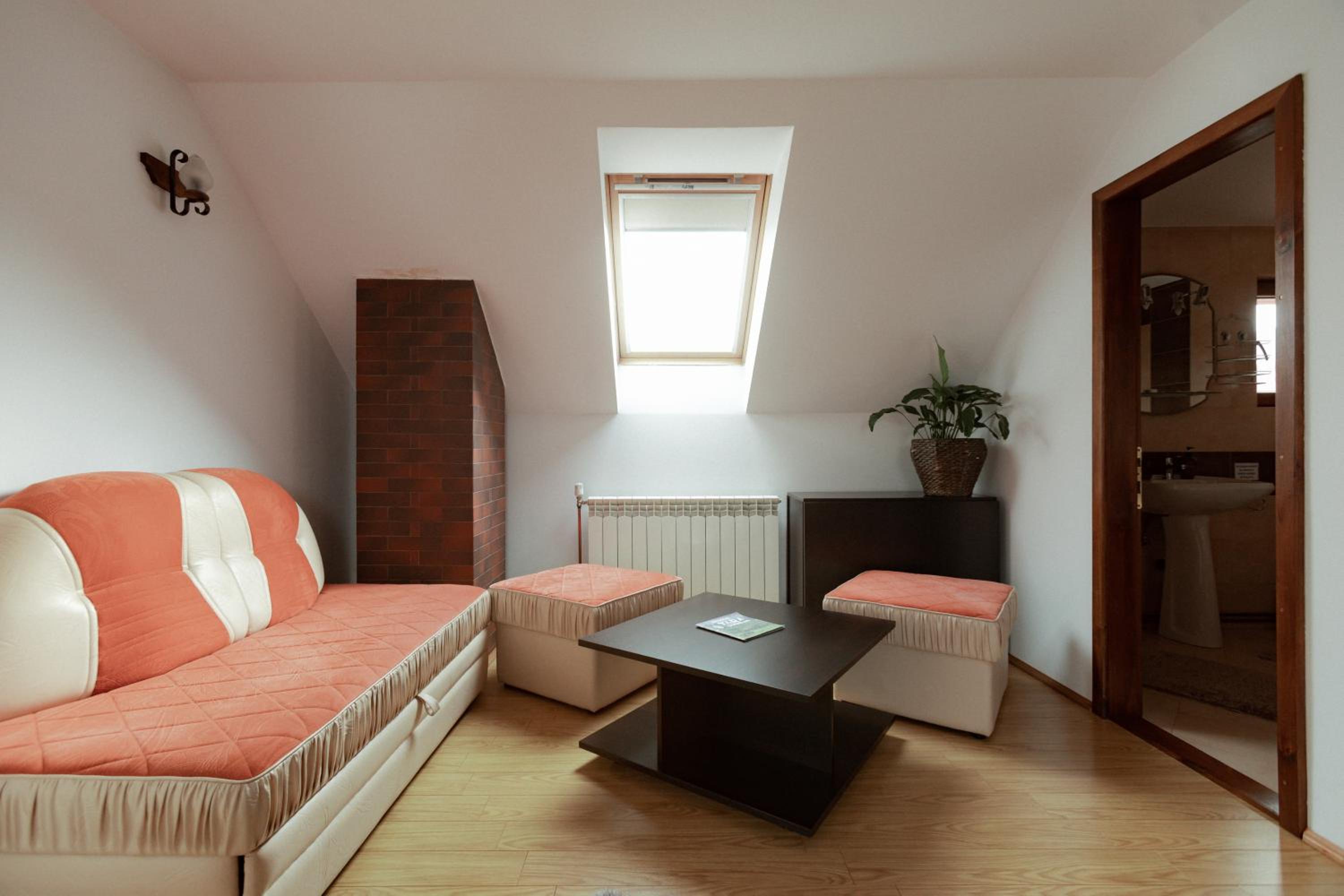Deluxe Double Room with Extra Bed photo 2