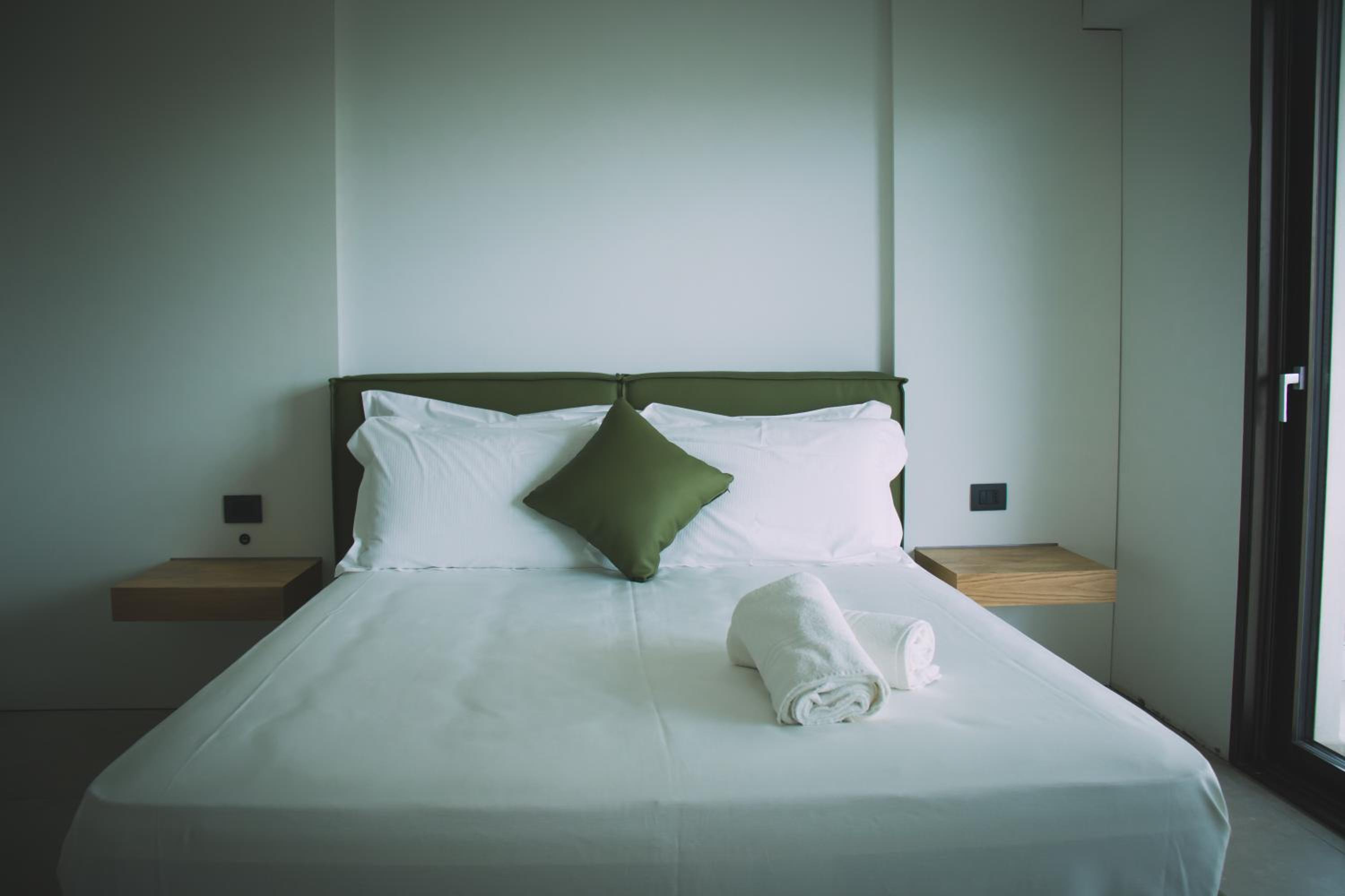 Double Room with Sea View - Photo 18