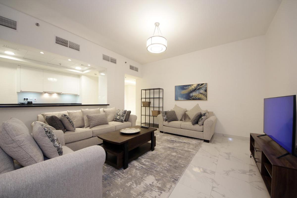 Three-Bedroom Apartment photo 1