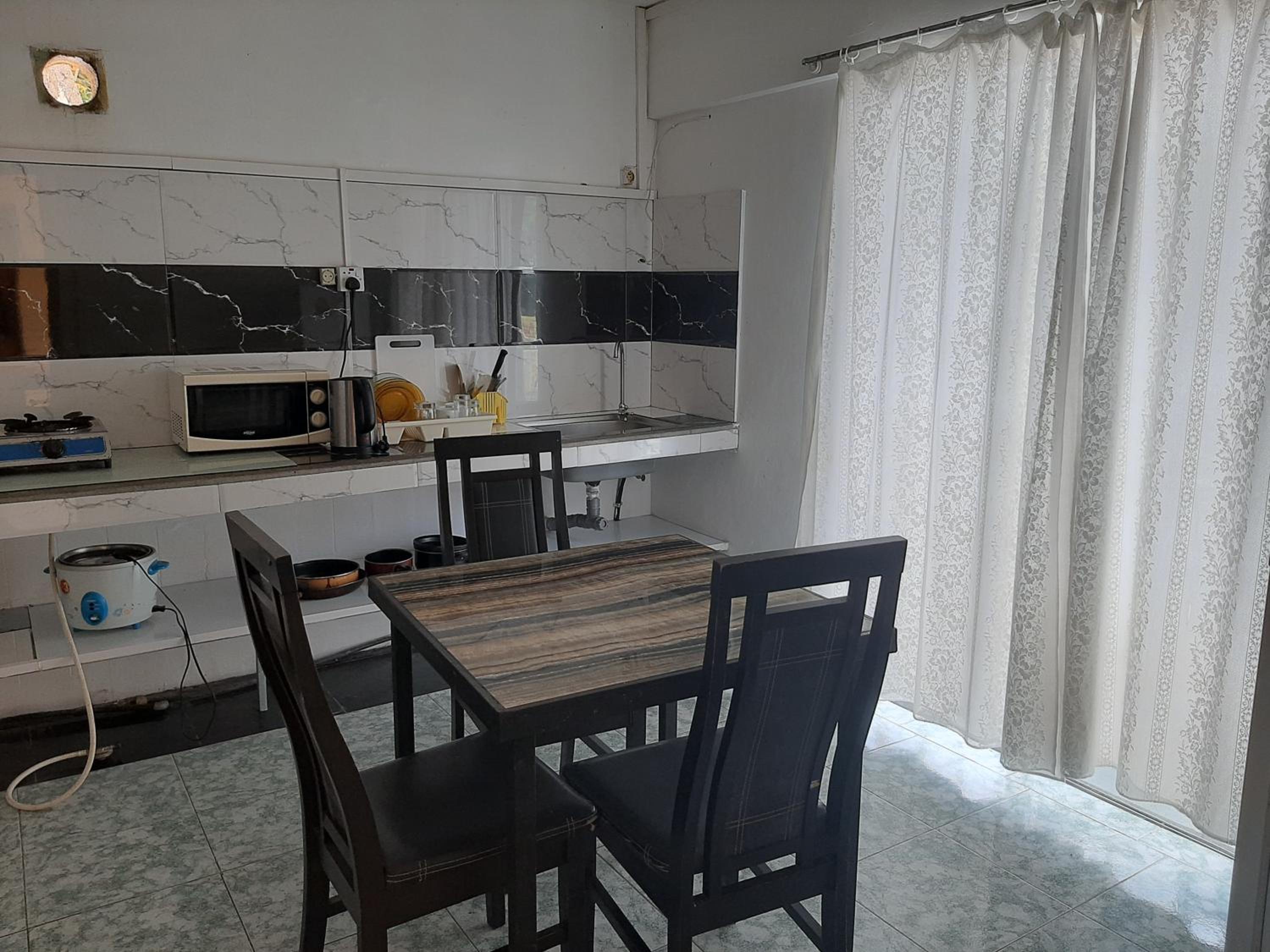Budget Double Room - Photo 2