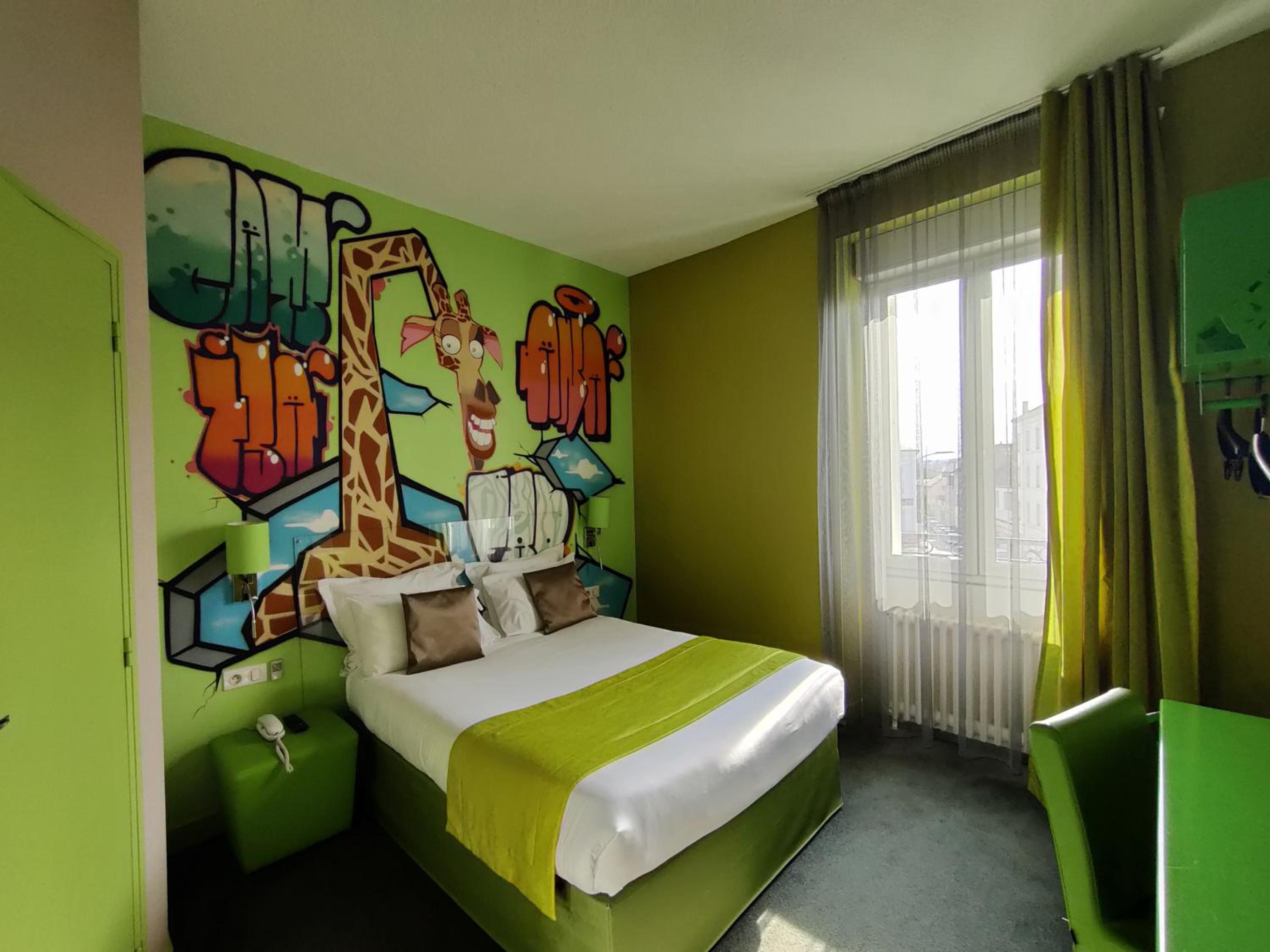 Standard Double Room - Photo 4