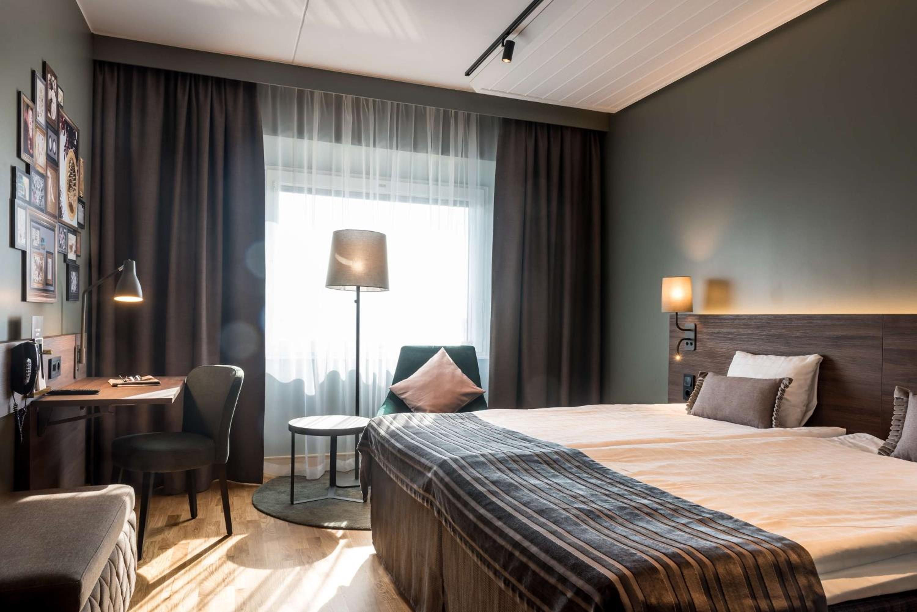 Standard Twin Room - Photo 1