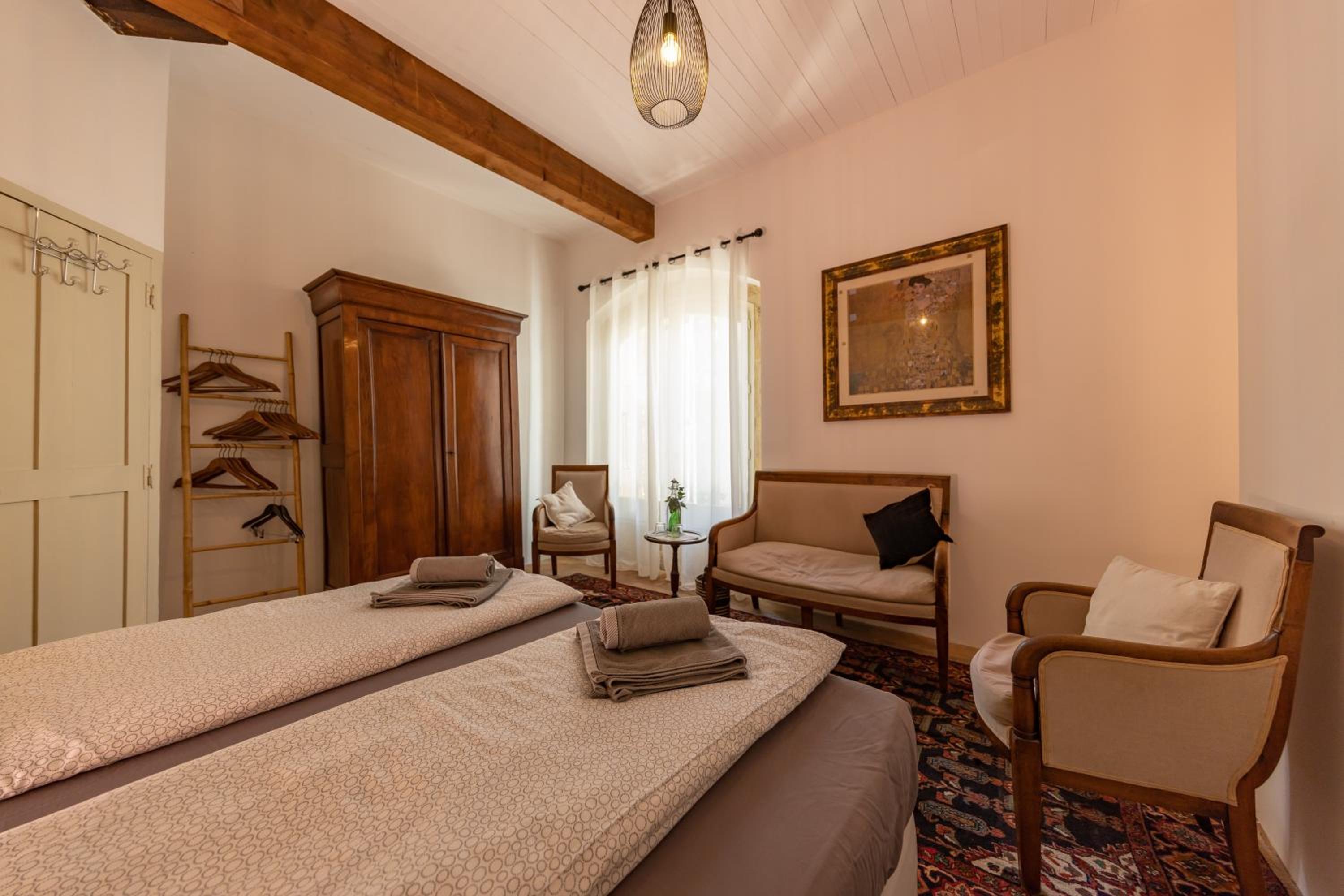 Double Room with Private Bathroom photo 2