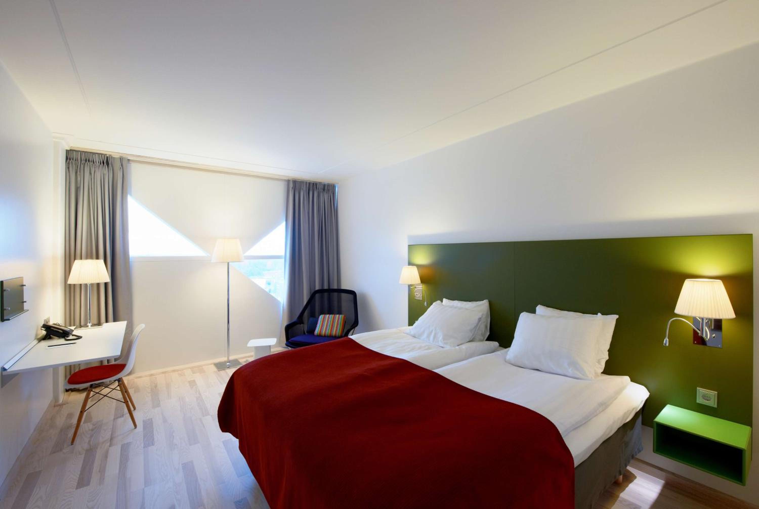 Standard Double or Twin Room - Photo 2