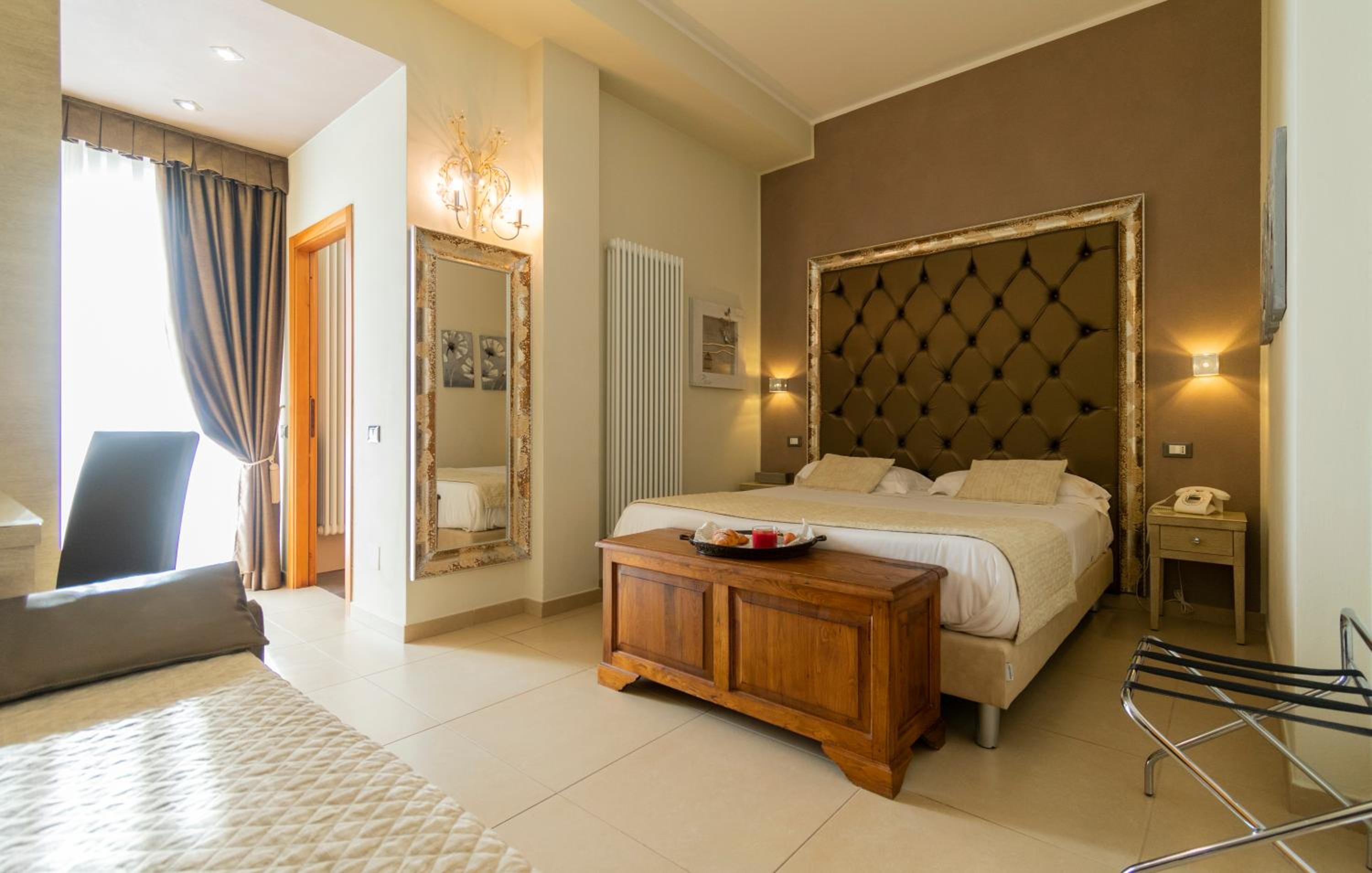 Deluxe Double or Twin Room - Photo 1