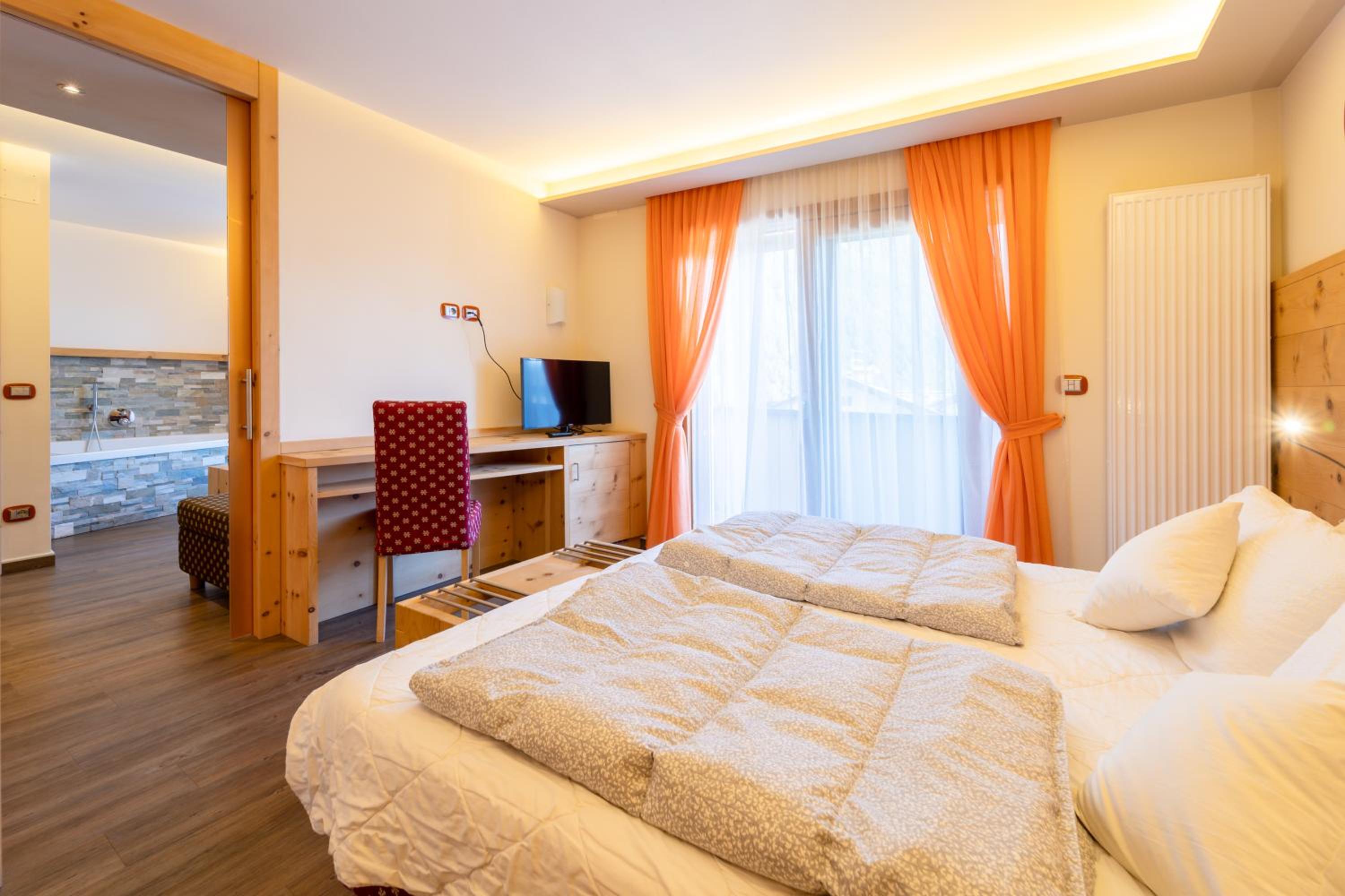 Suite - Photo 6
