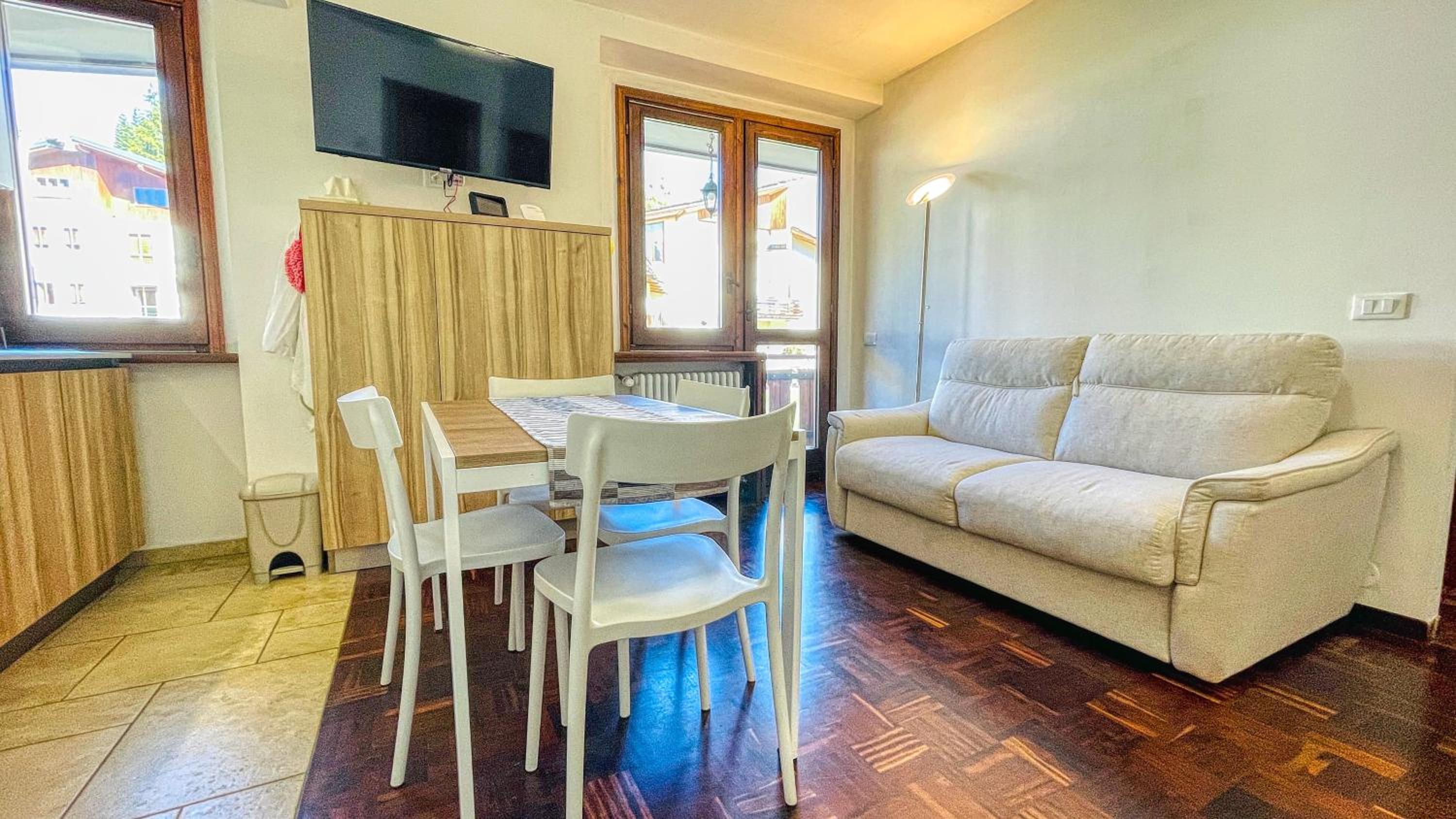 Studio Apartment