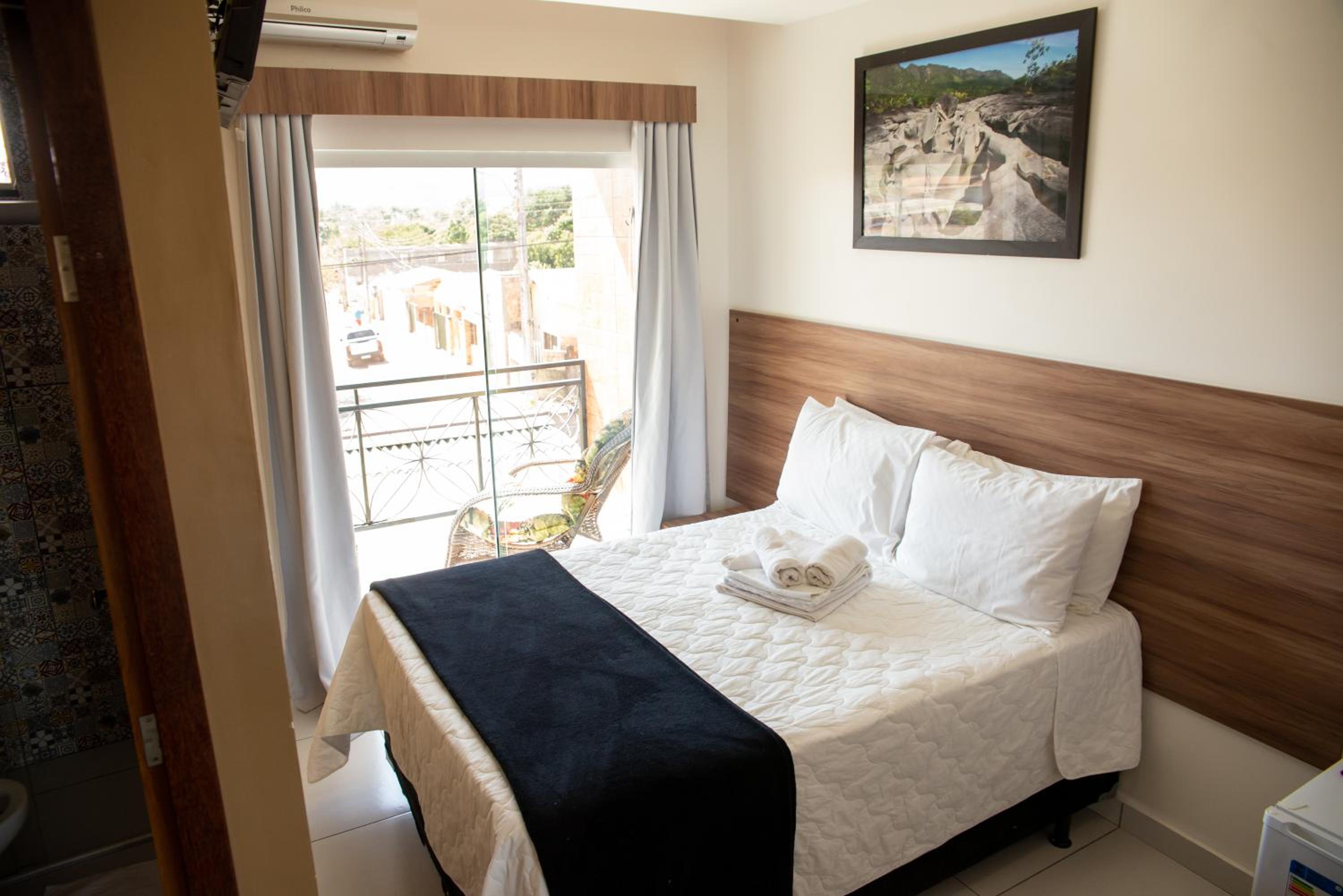 Deluxe Double Room with Balcony photo 1