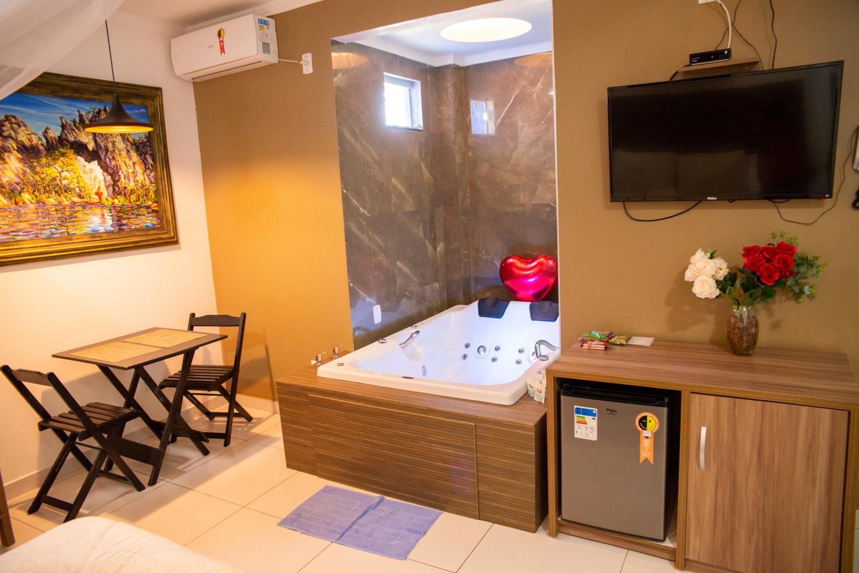 Double Room with Spa Bath photo 2