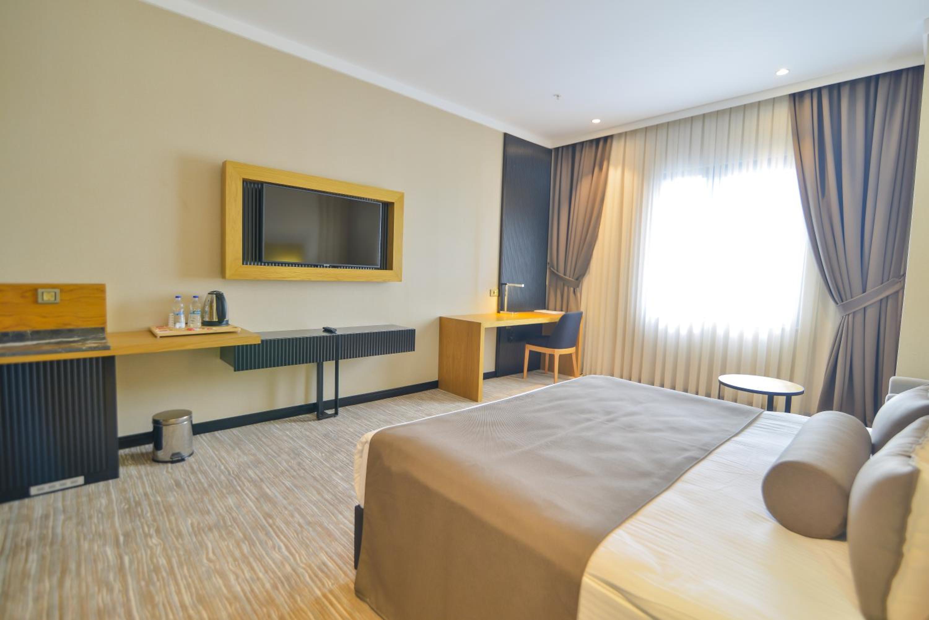 Deluxe Double Room photo 3