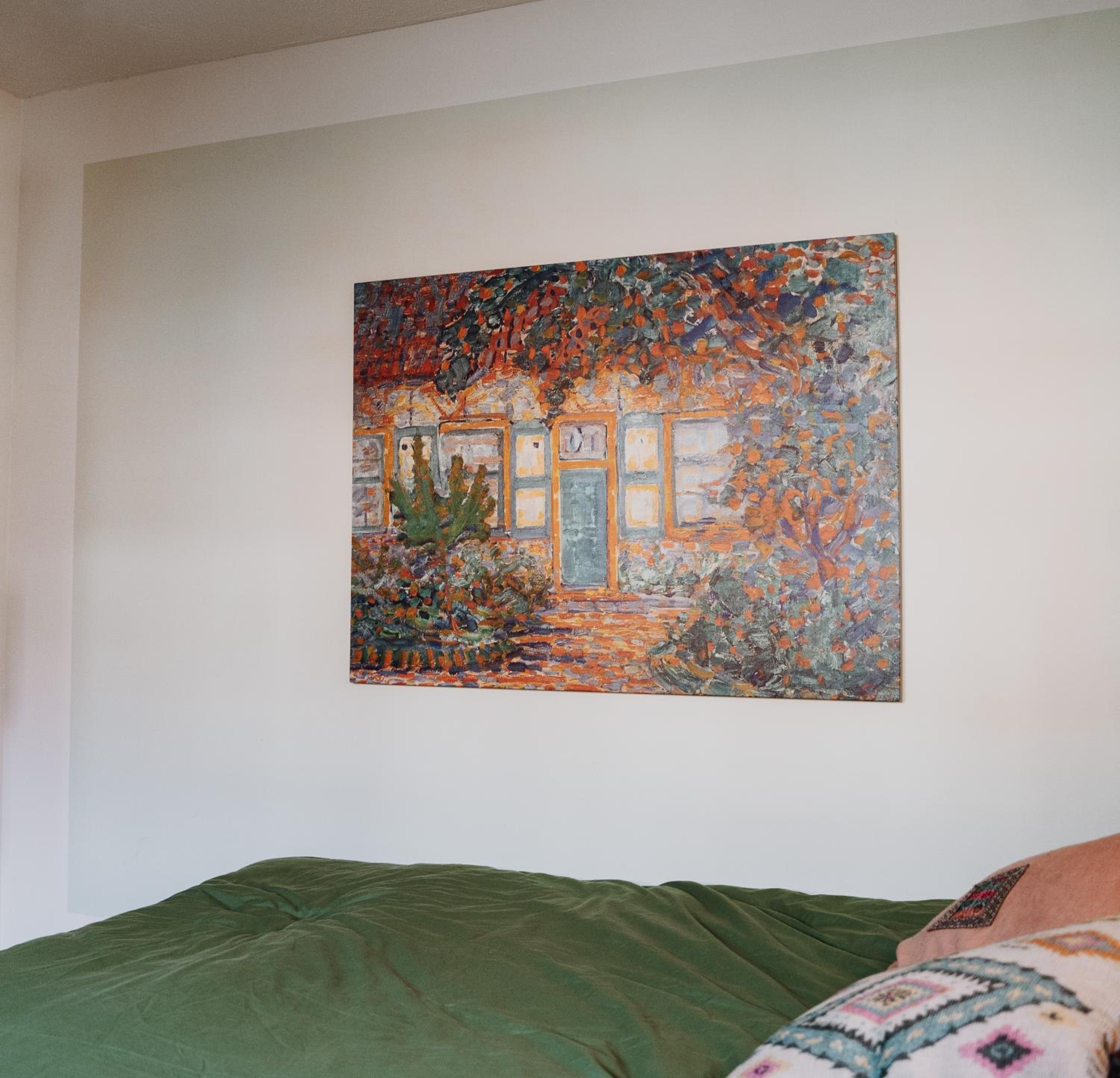 One-Bedroom Apartment - Photo 6