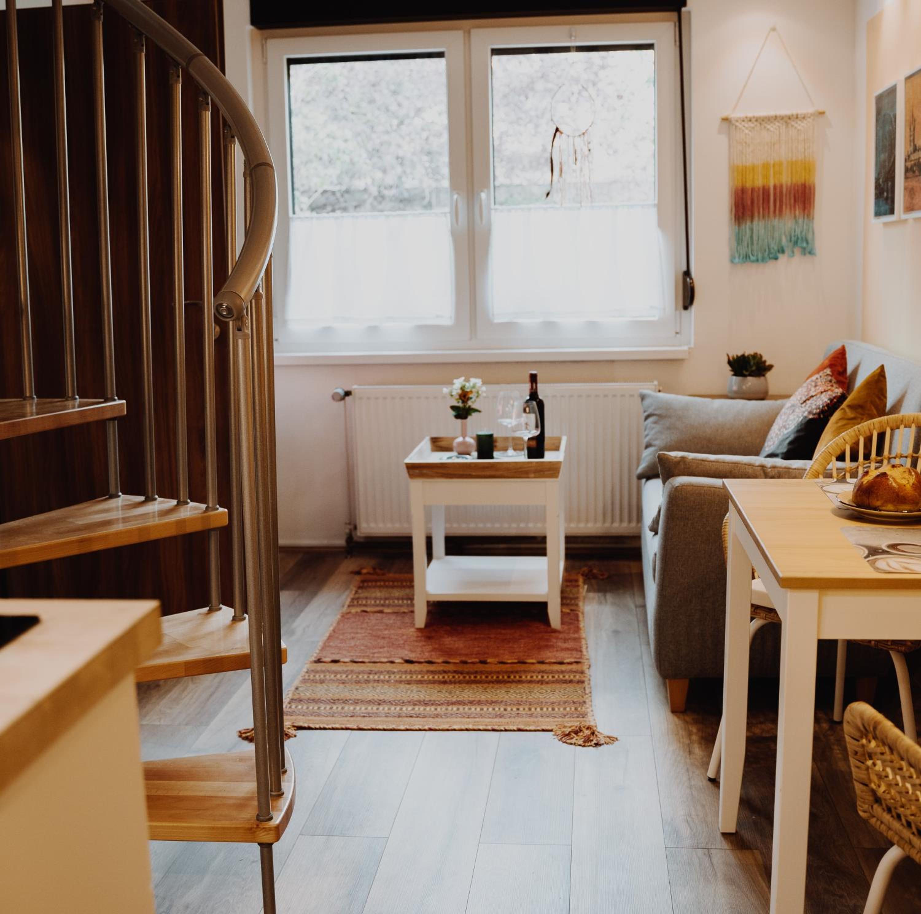 One-Bedroom Apartment - Photo 20