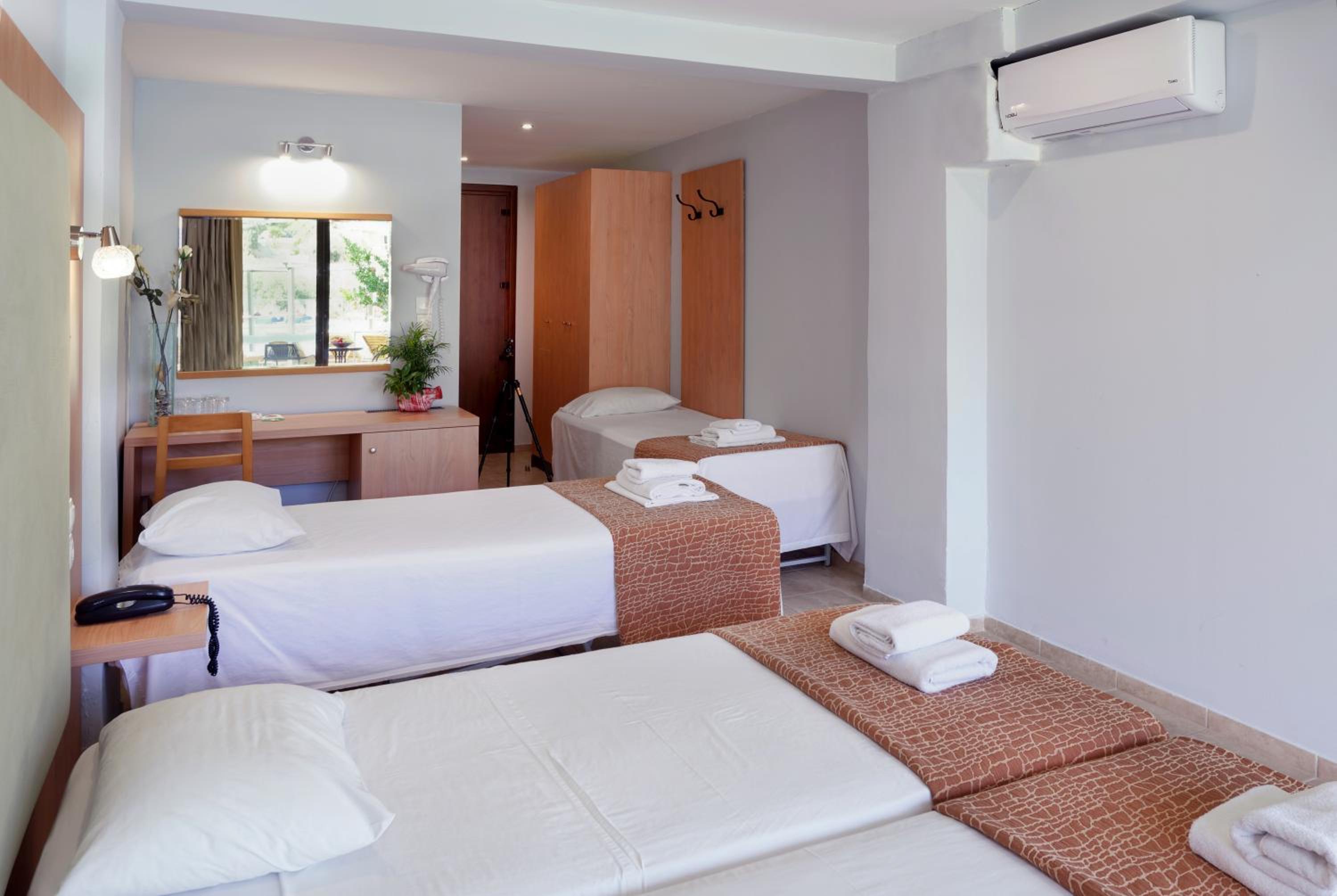 Quadruple Room photo 3