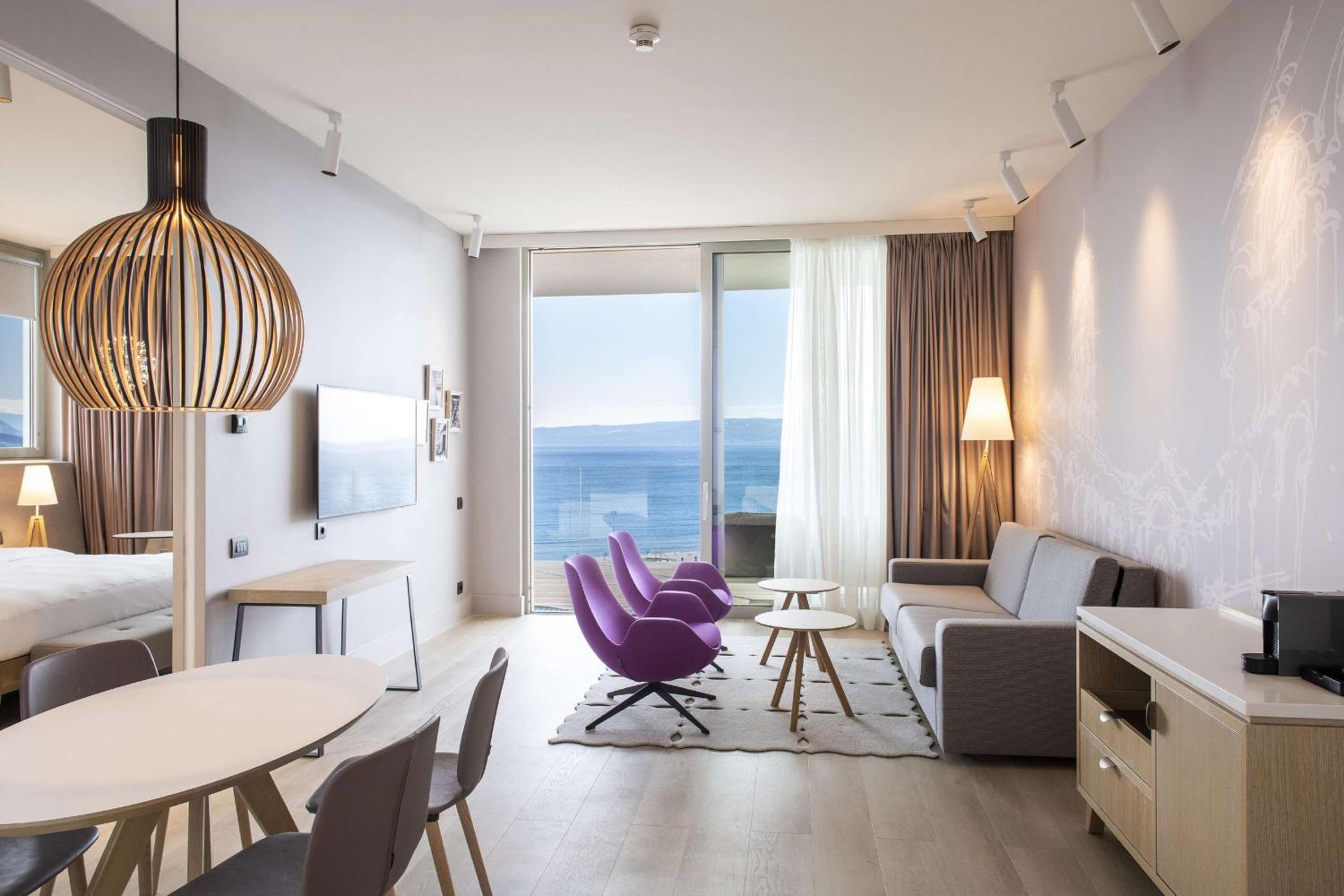 Premium Suite with Sea View and Terrace - Photo 3