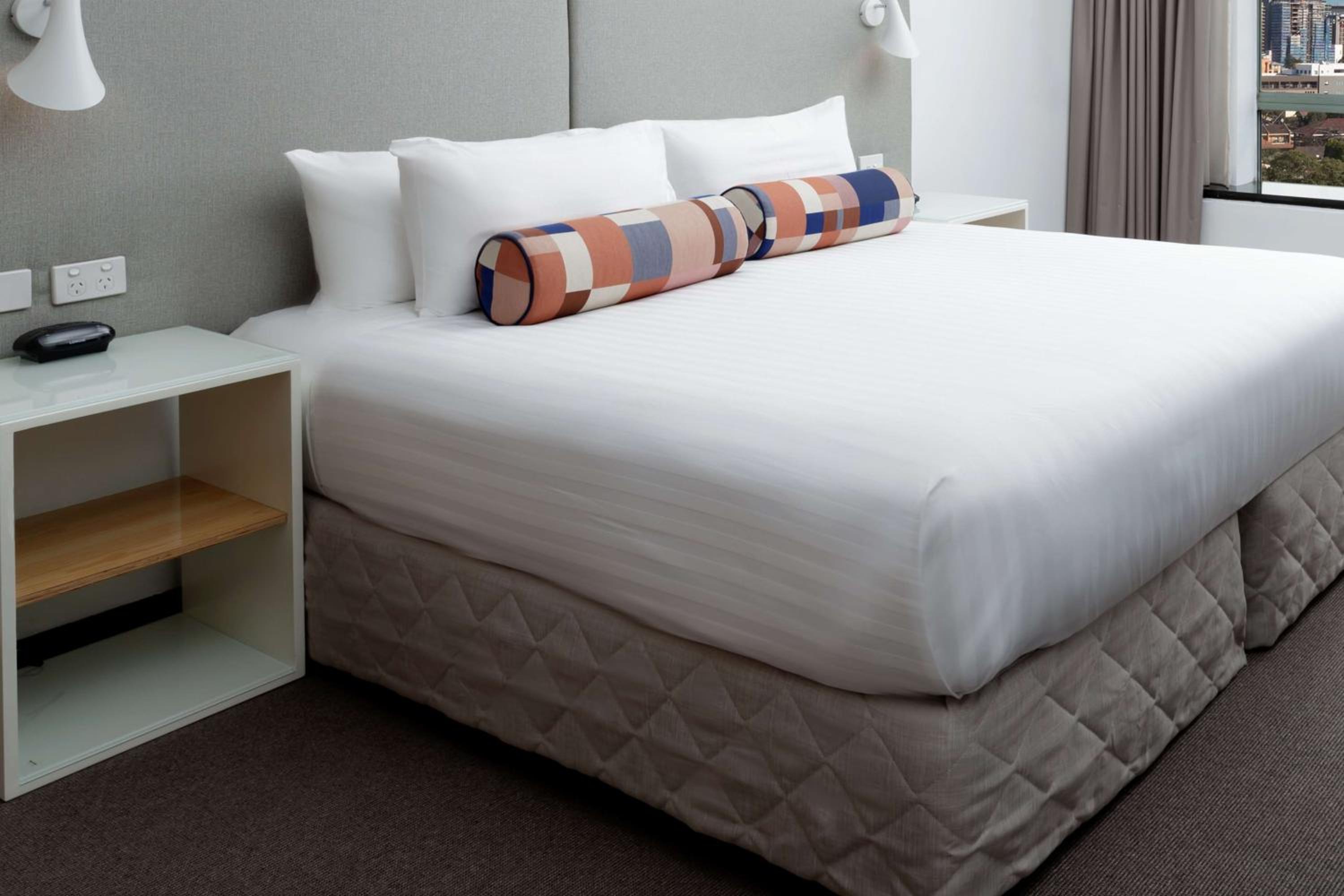 Superior King Room - Photo 3