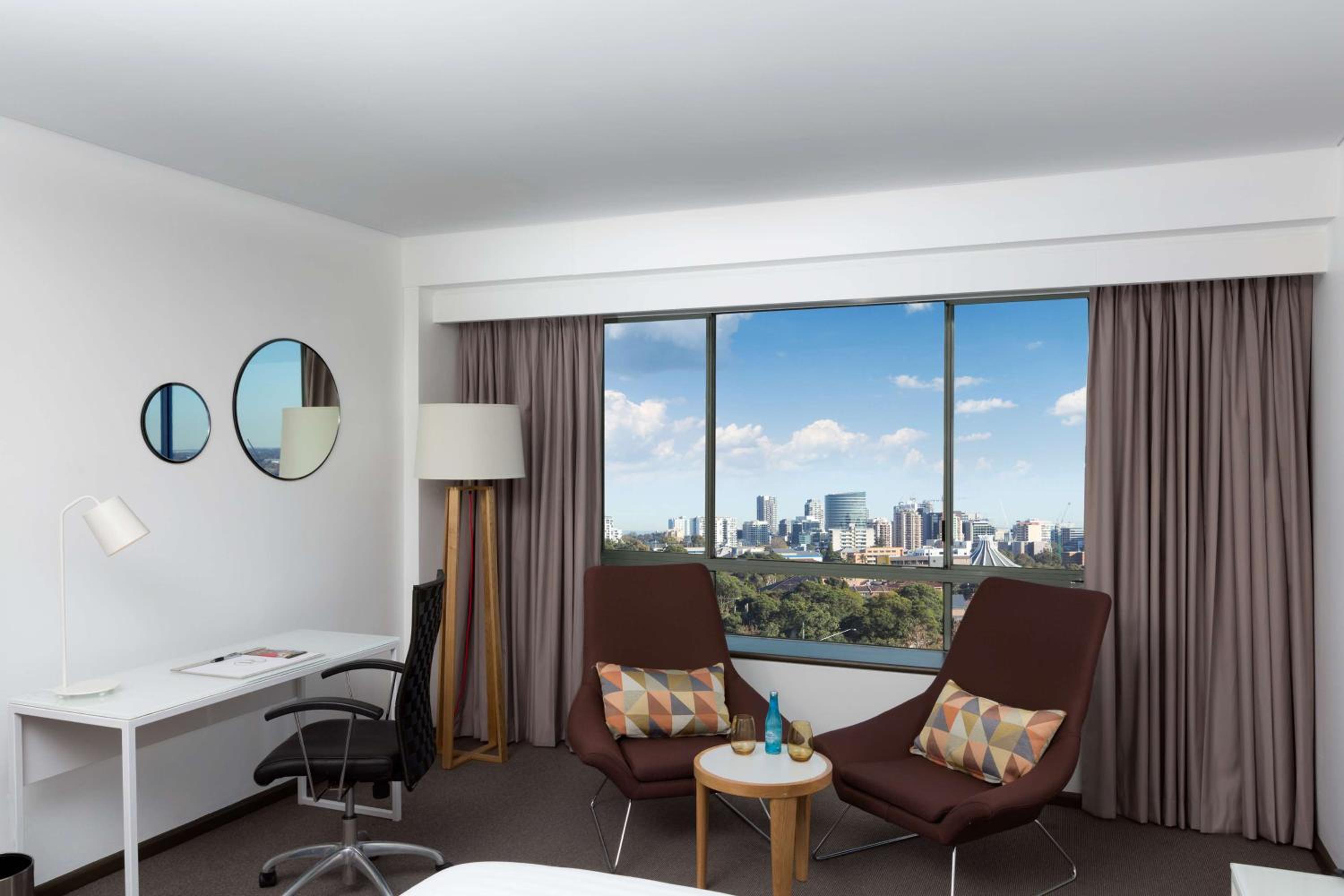 Superior King Room - Photo 4