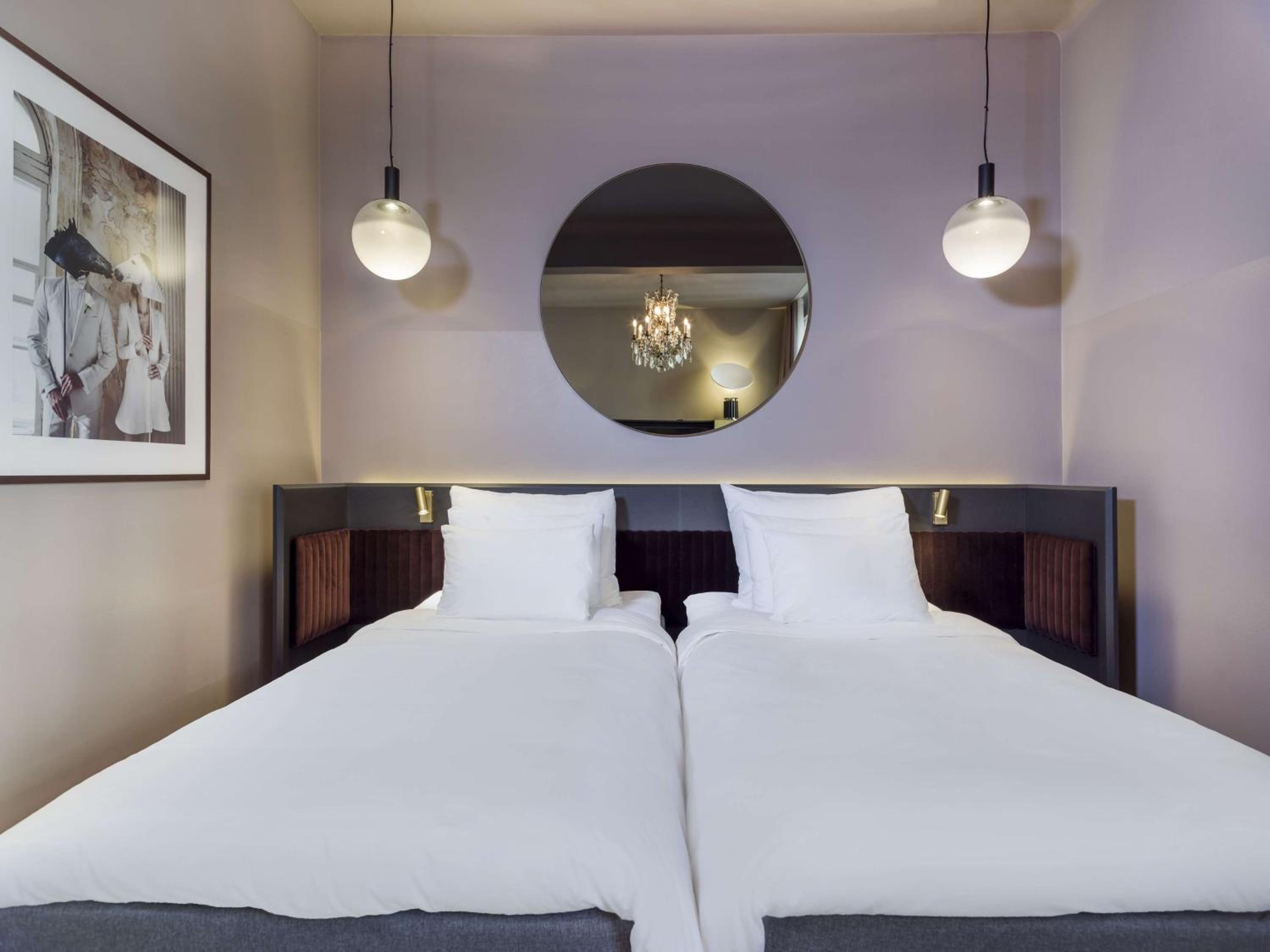 Junior Suite with City View - Photo 1