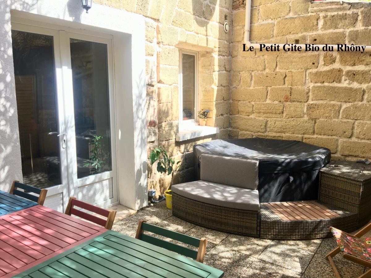Double Room with Private External Bathroom photo 3