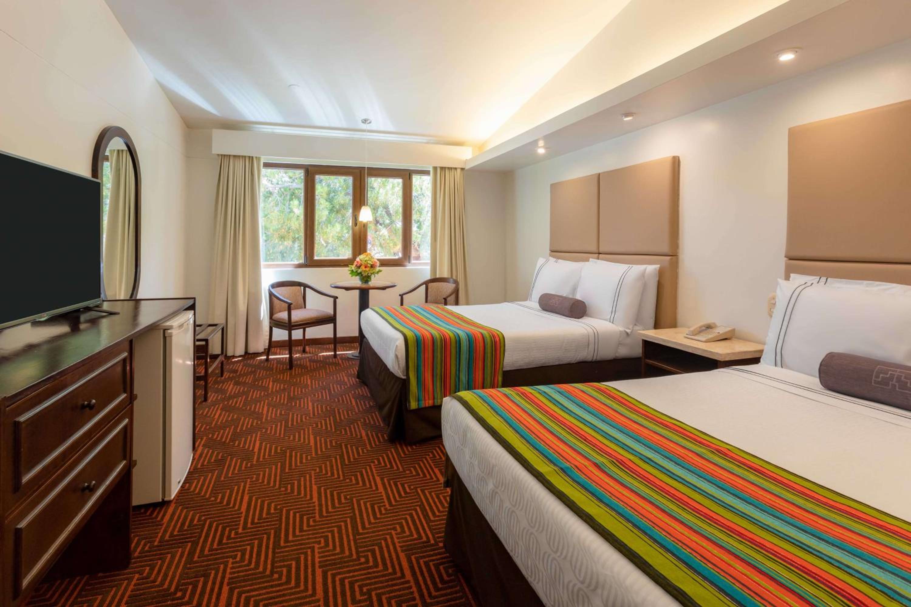 Twin Room with Mountain View