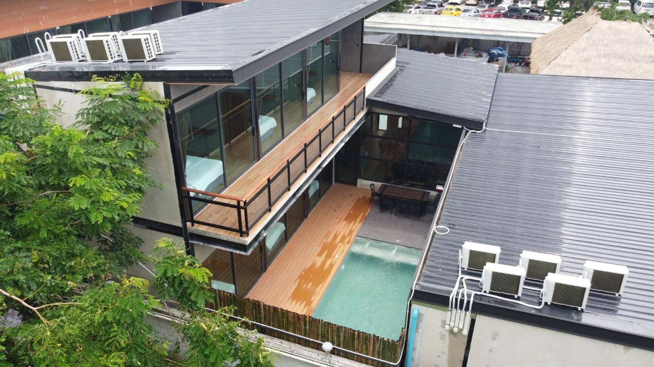 Family 7 Bedroom with Private Pool - Photo 34