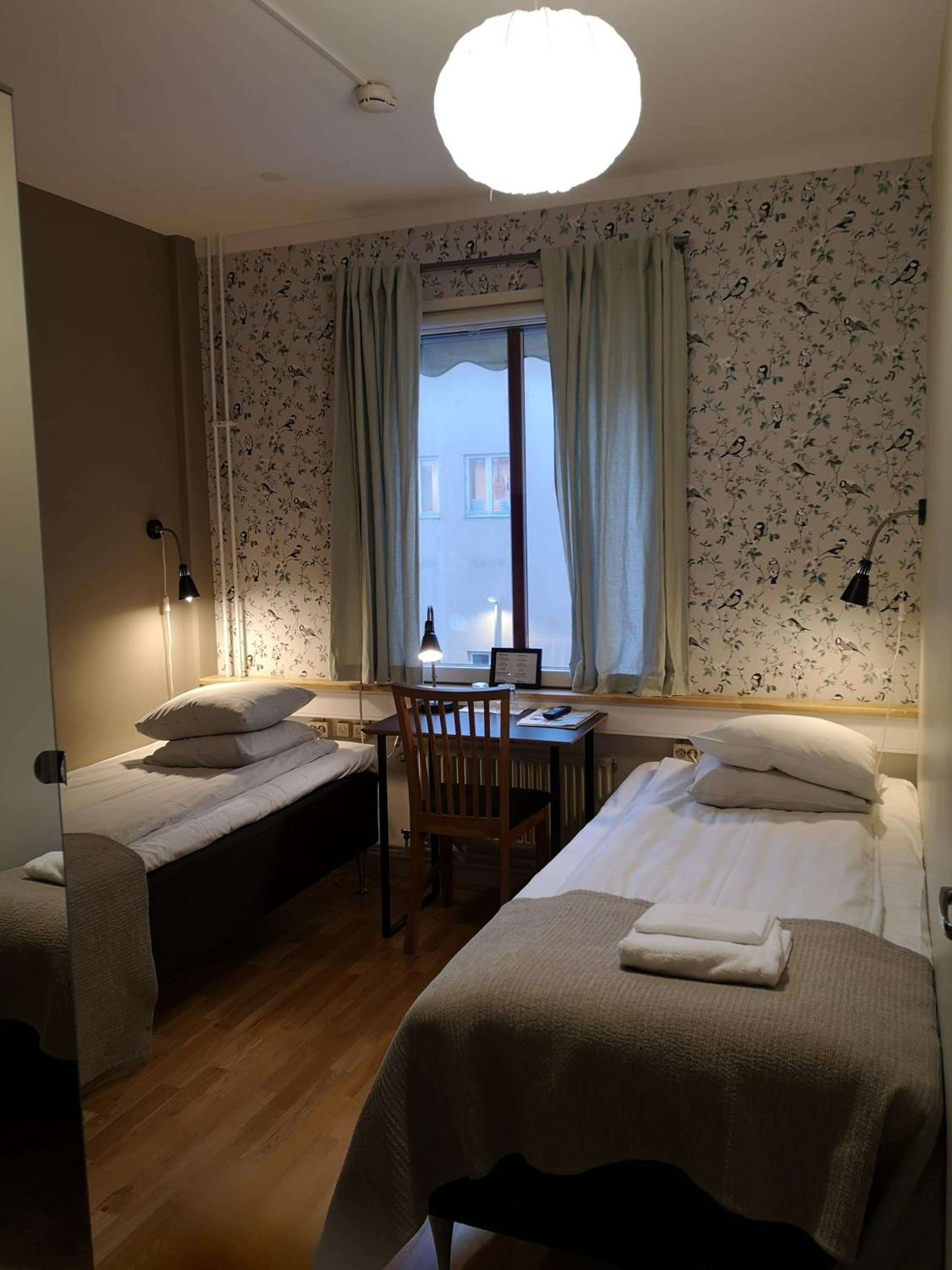 Economy Twin Room photo 1