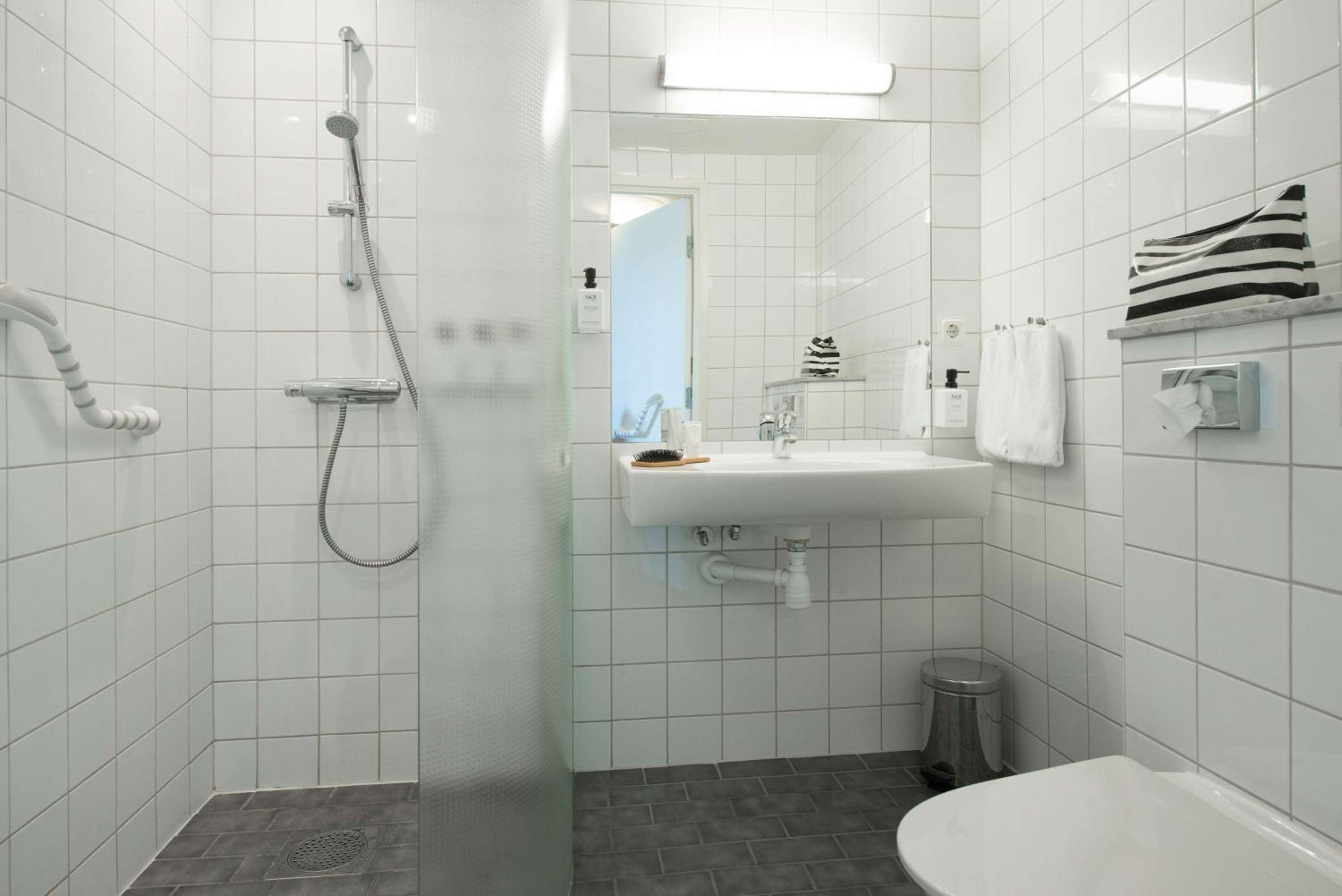 Standard  Room - Photo 4