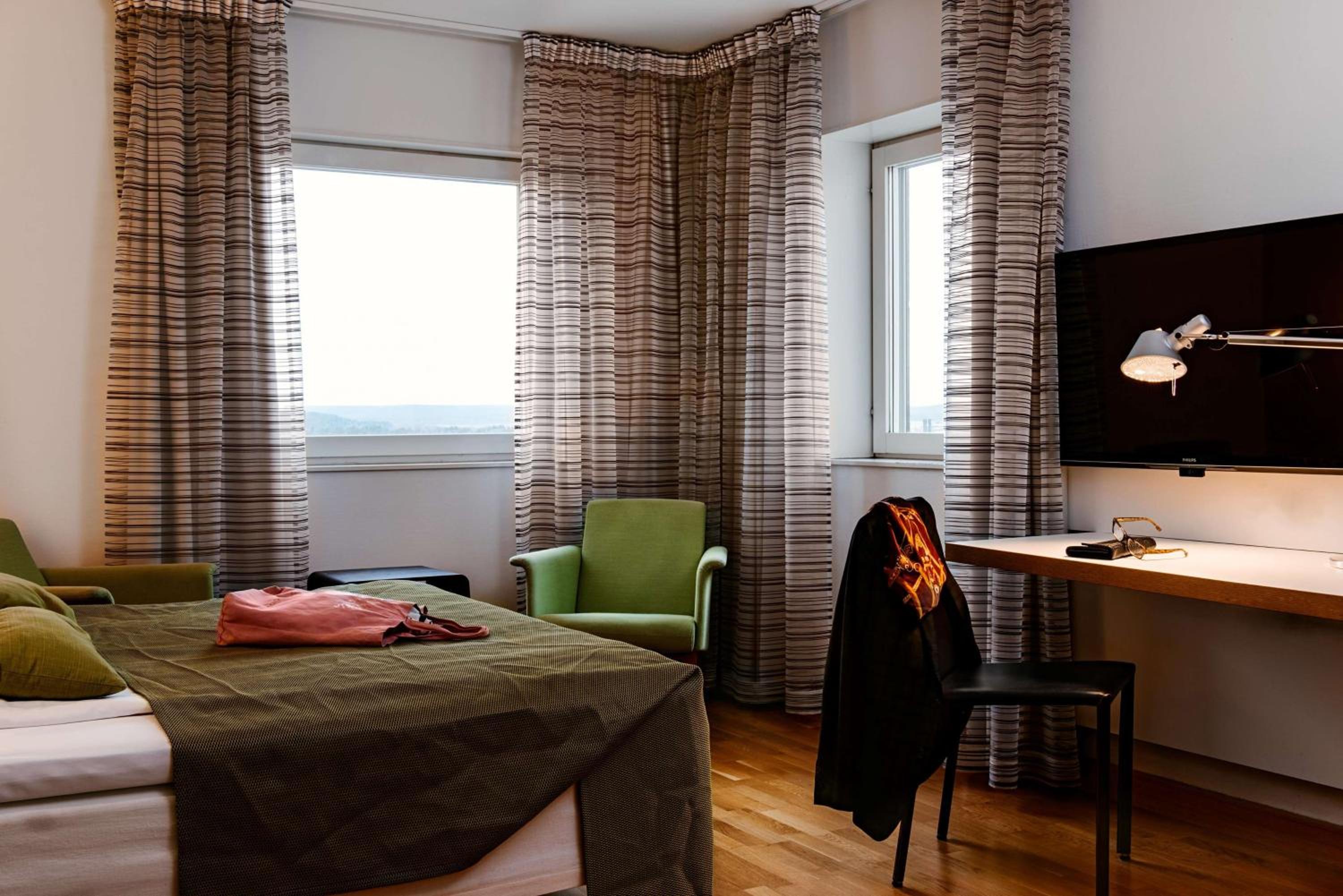 Standard Twin Room - Photo 1