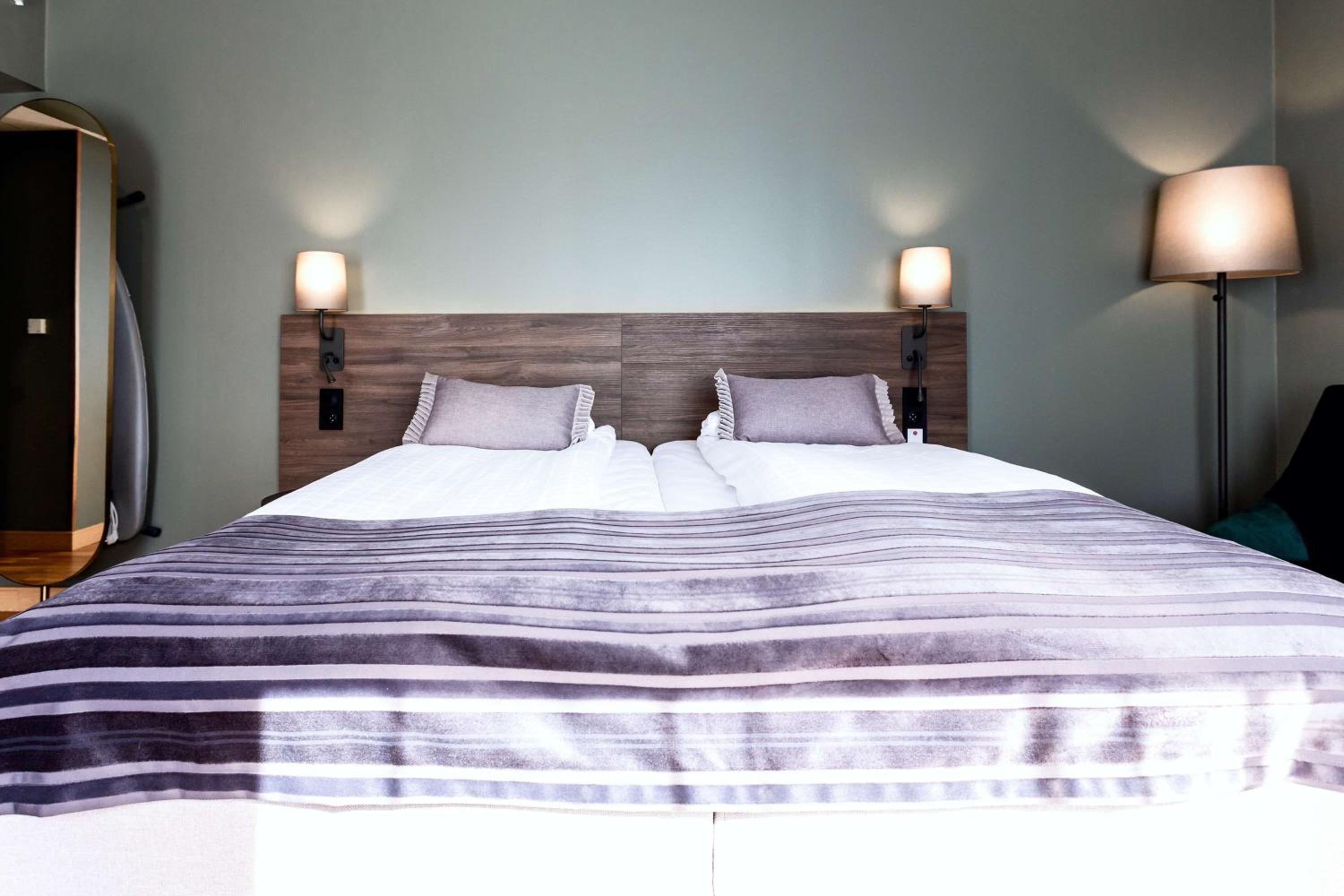 Superior King Room - Photo 5