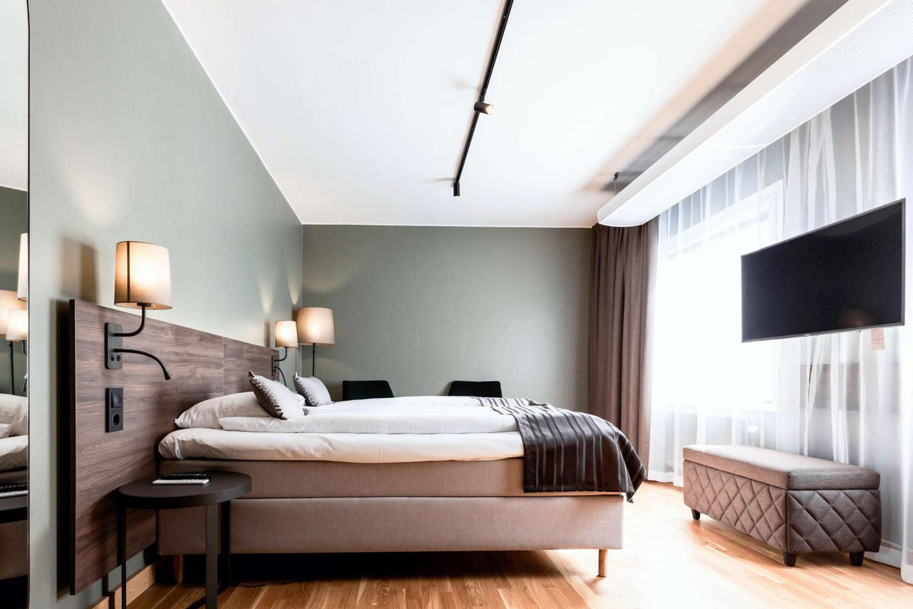 Superior King Room - Photo 1