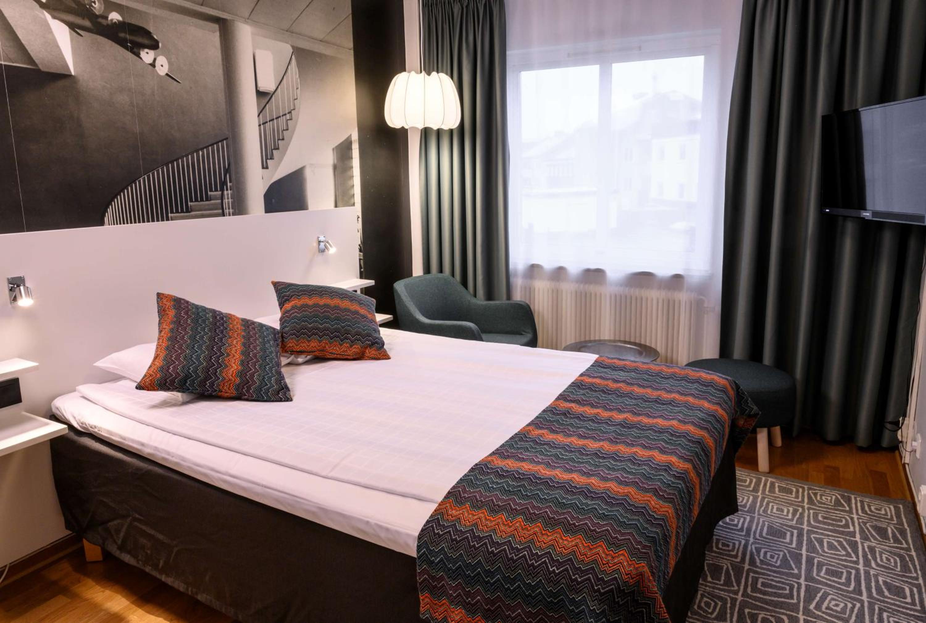 Standard Twin Room - Photo 3