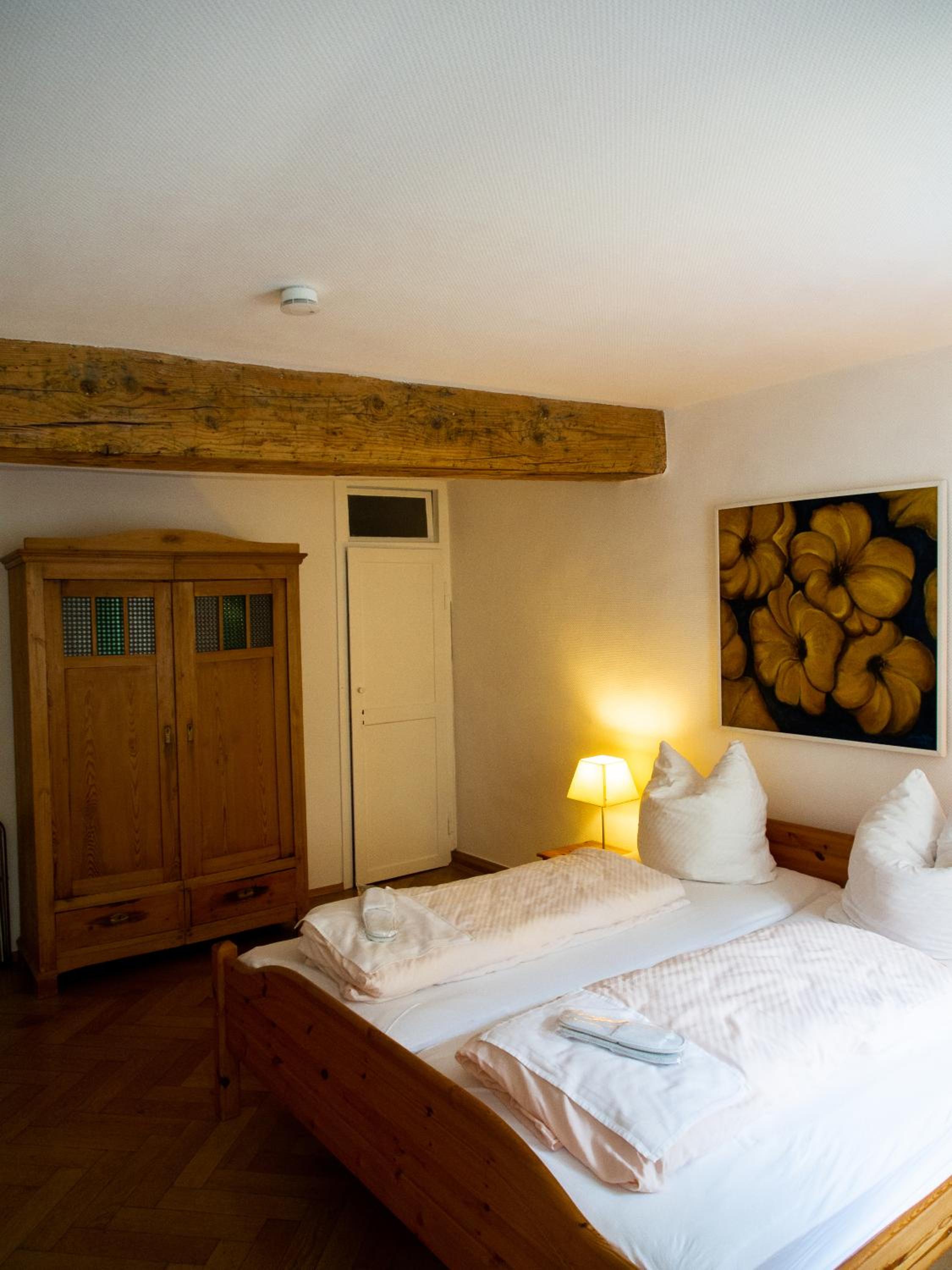 Two-Bedroom Apartment - Photo 6