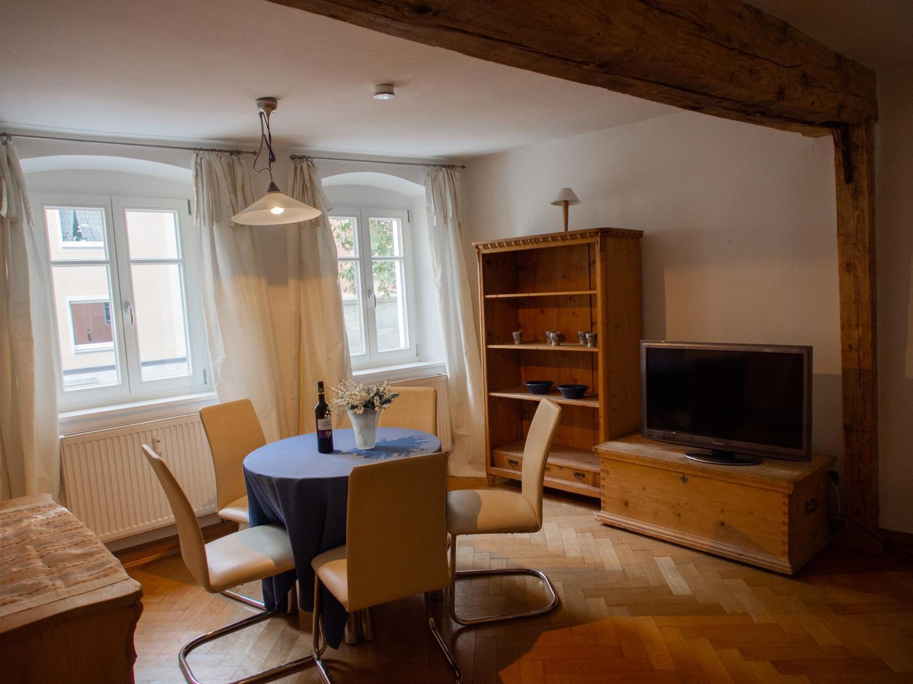 Two-Bedroom Apartment - Photo 4
