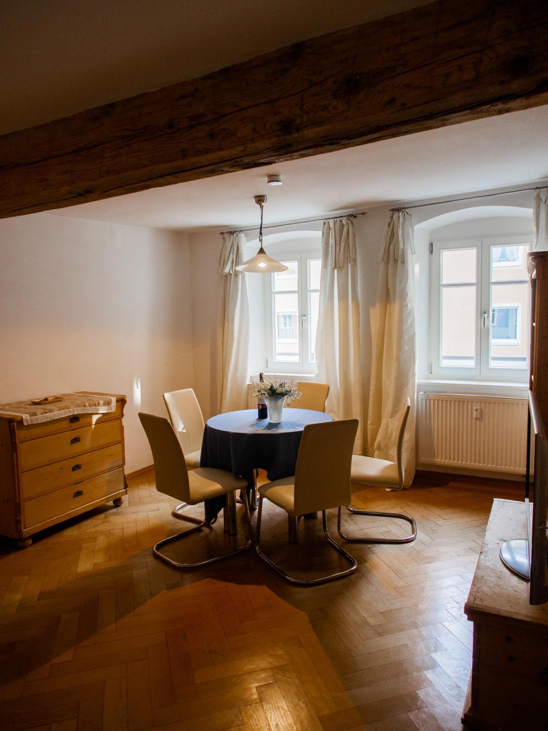 Two-Bedroom Apartment - Photo 7
