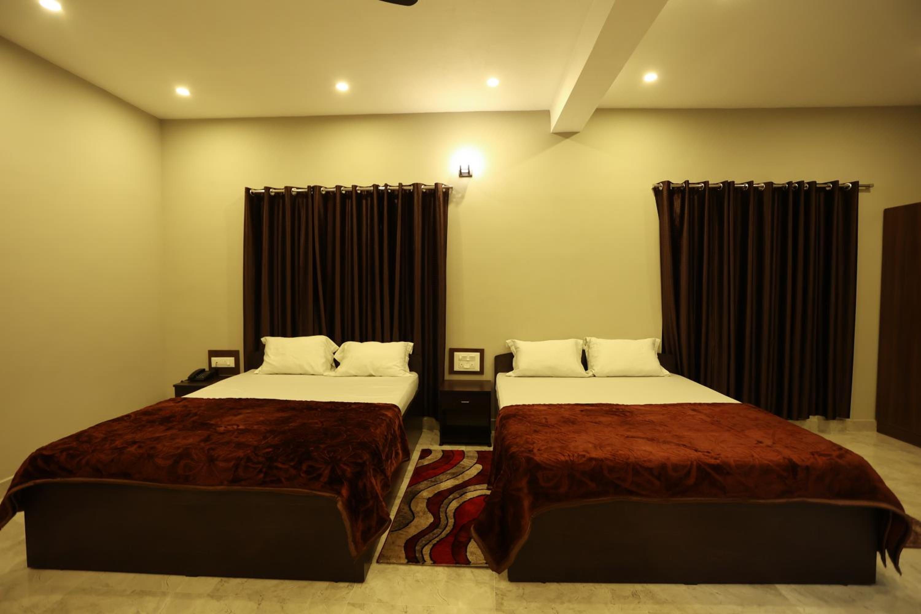 Family Suite with Balcony photo 2