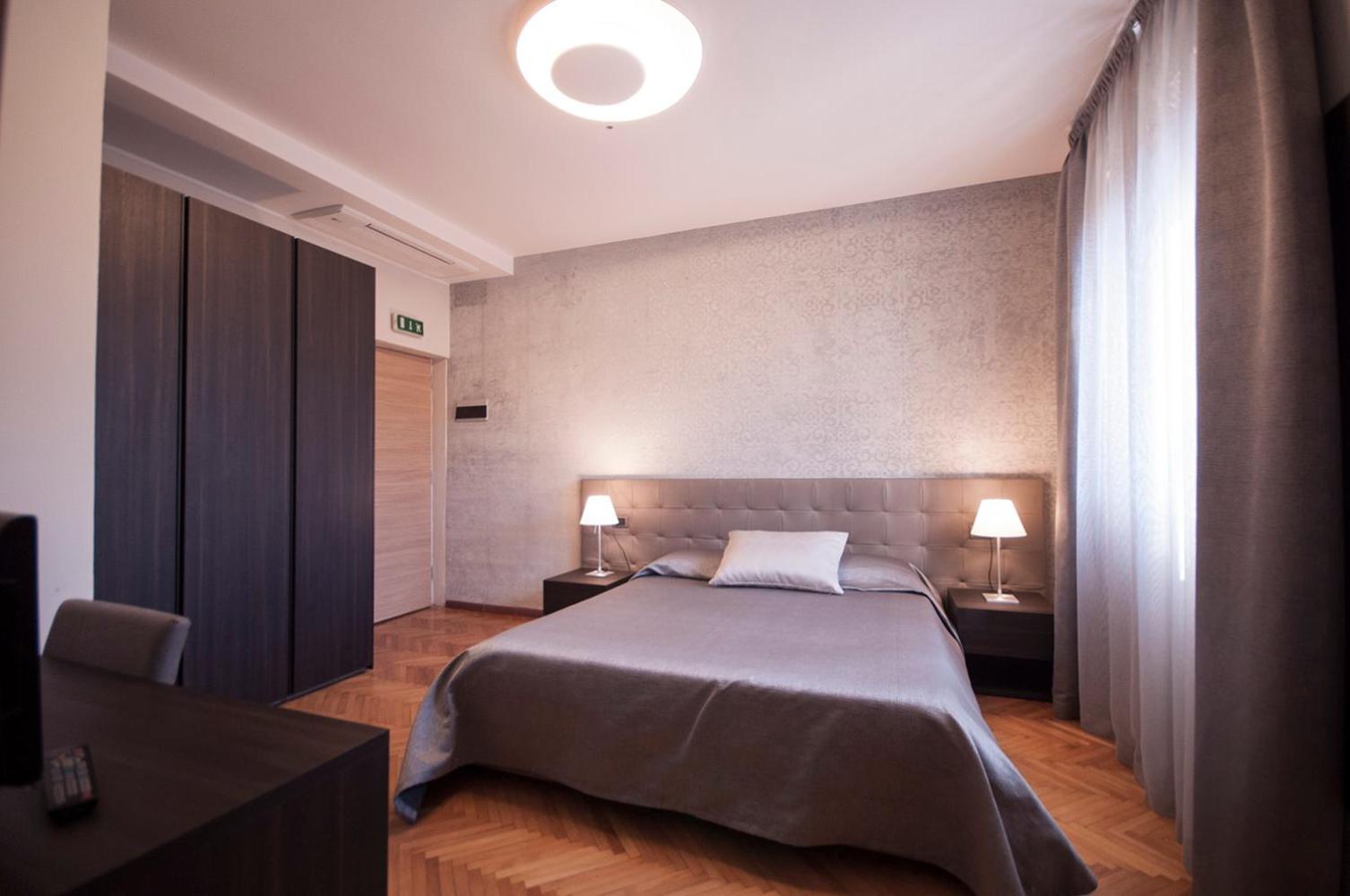 Large Single Room