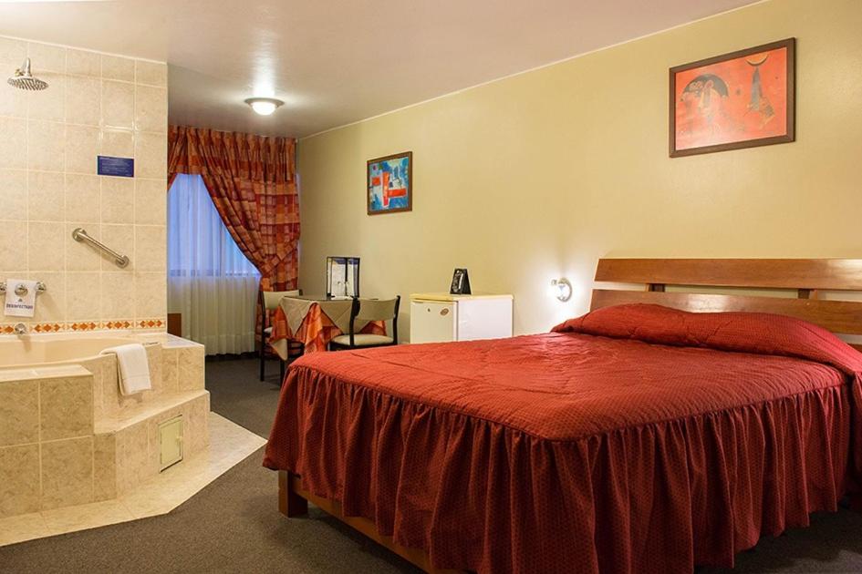 Queen Suite
