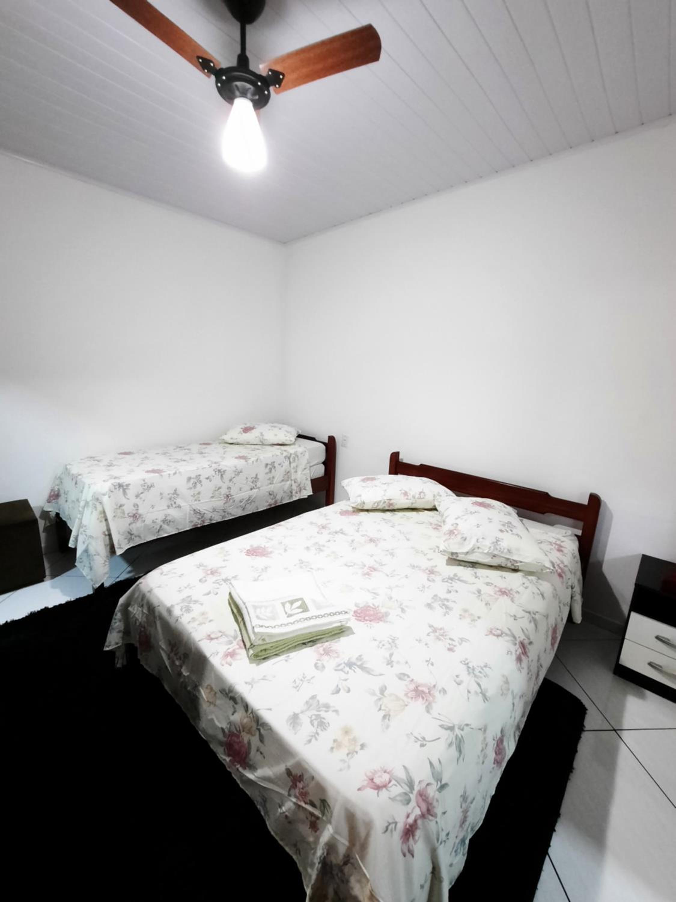 One-Bedroom House - Photo 8