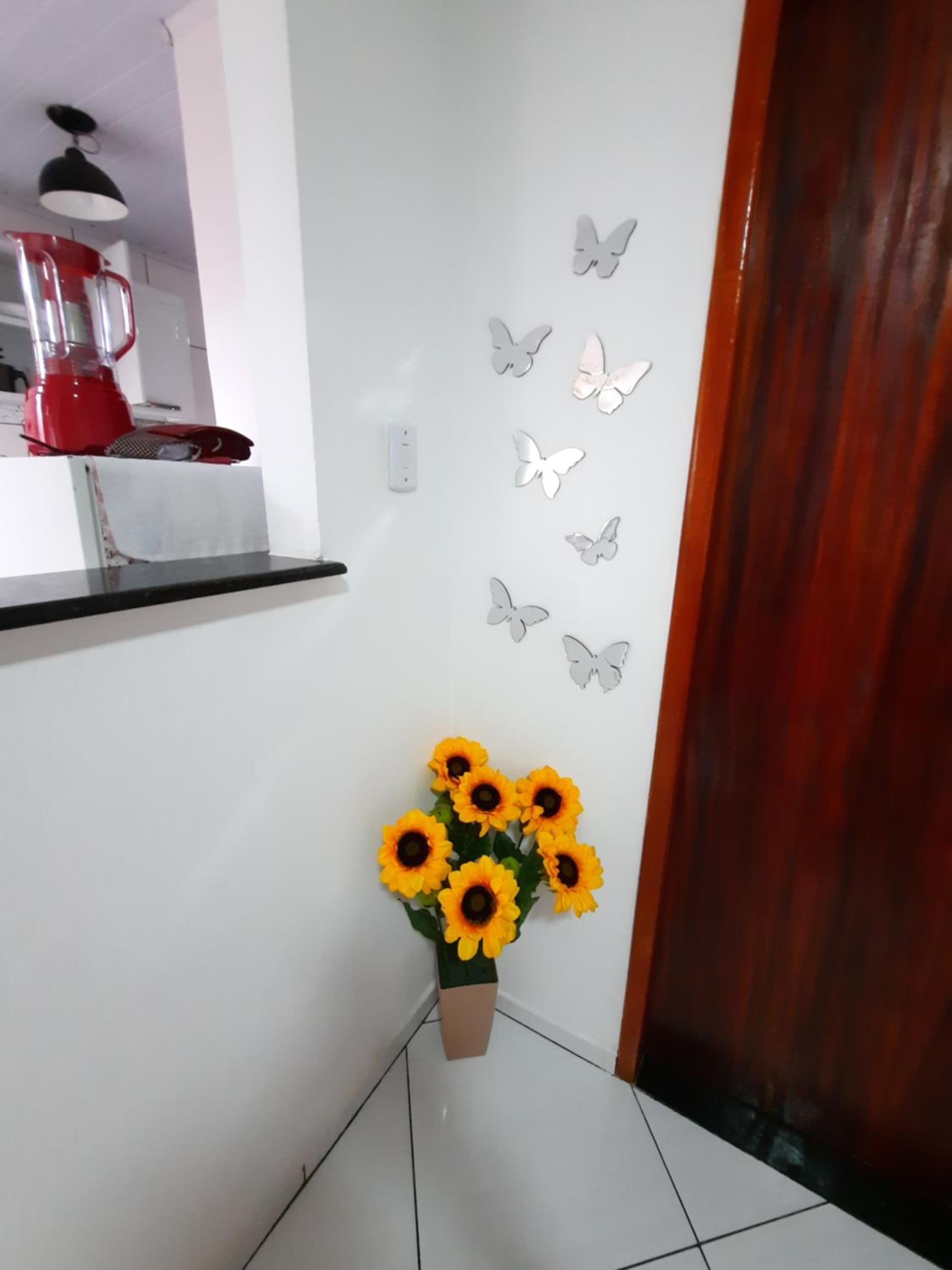 One-Bedroom House - Photo 9