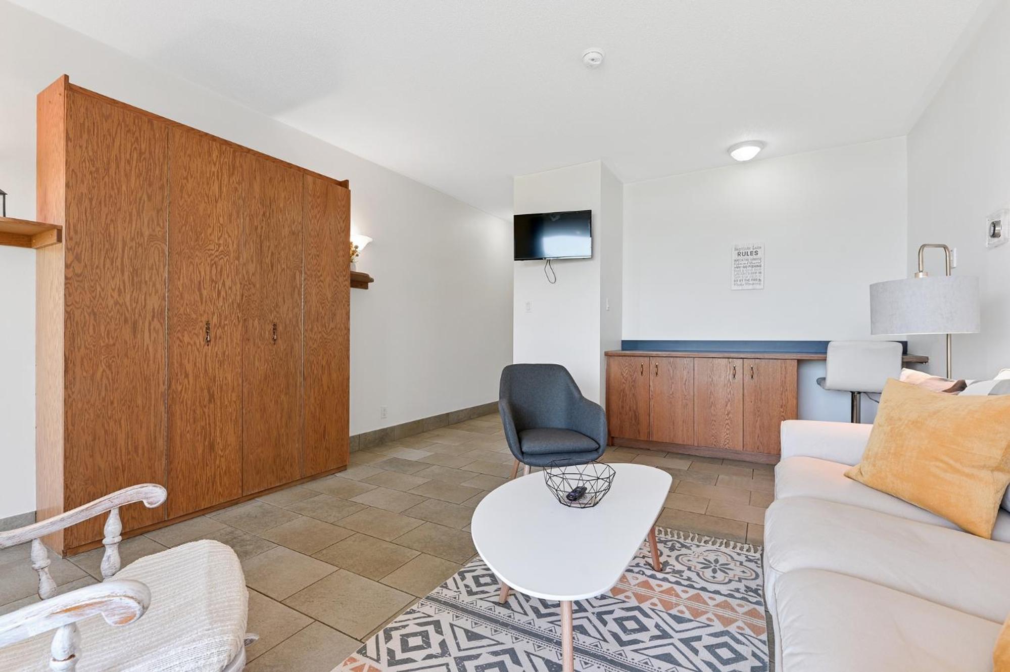Apartment with Lake View photo 1