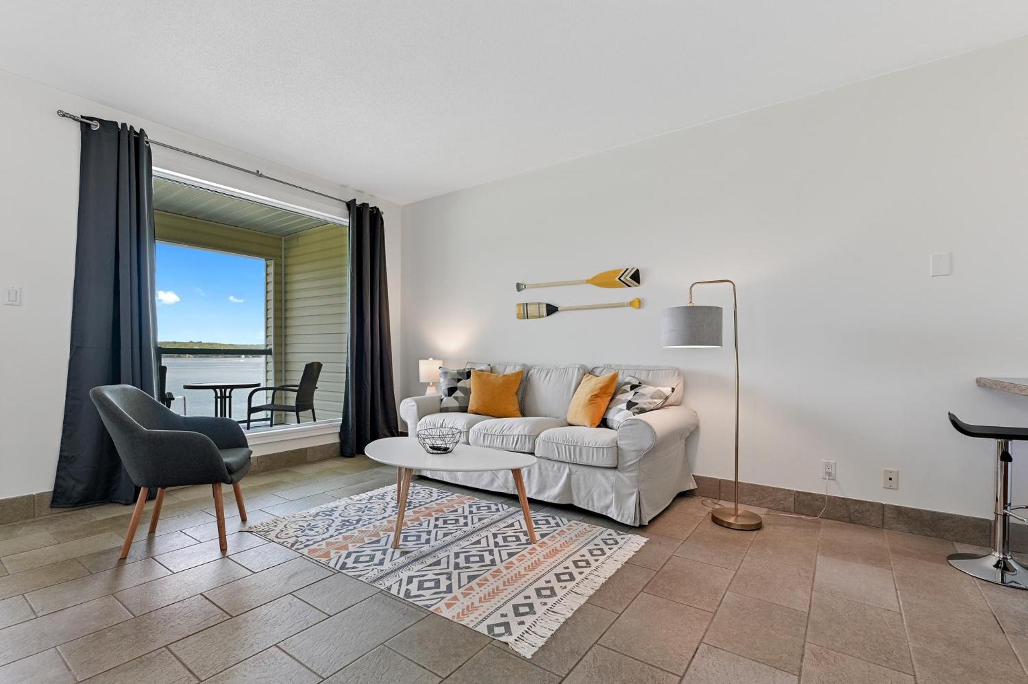 Apartment with Lake View photo 1