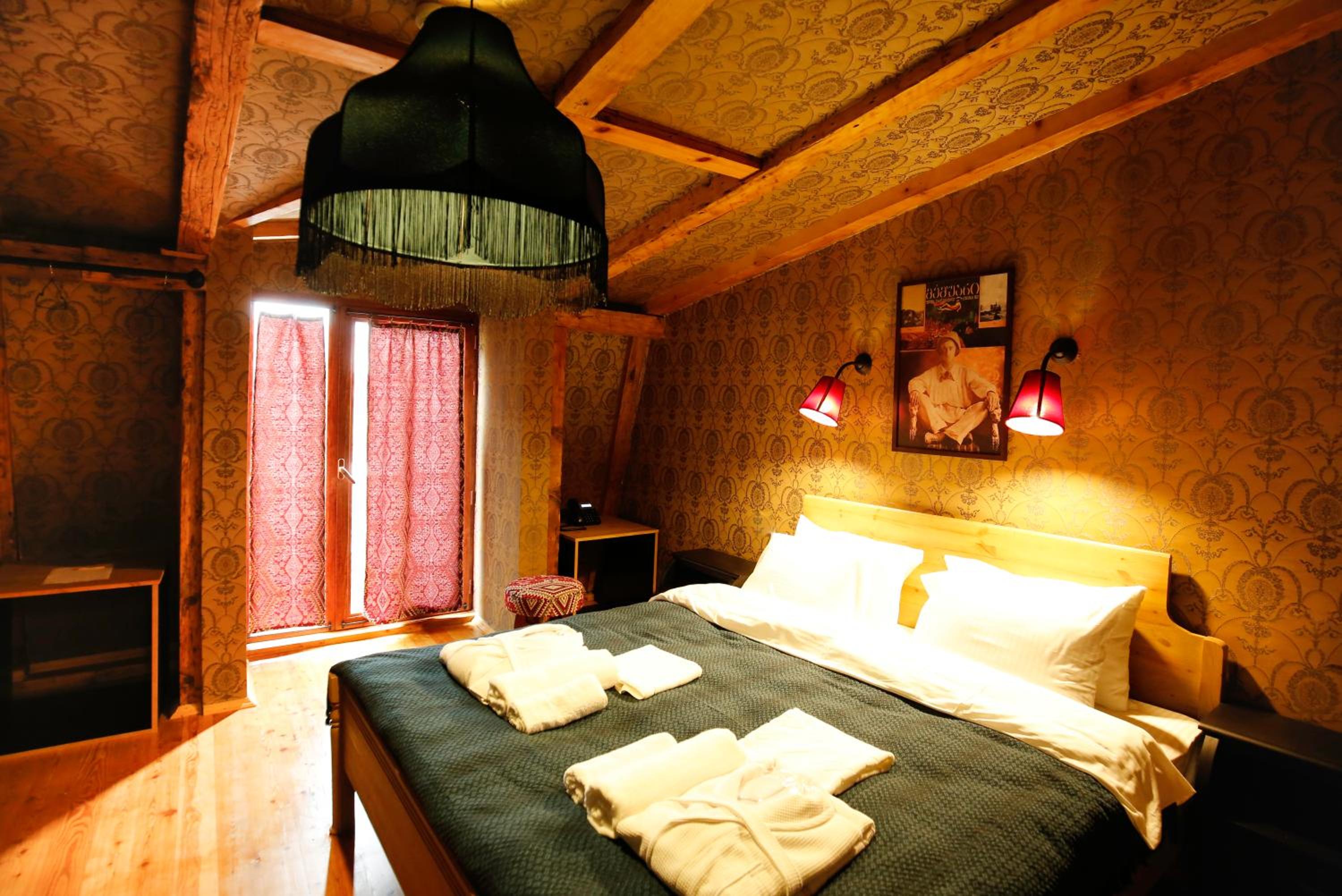 Deluxe Double Room with Balcony photo 2