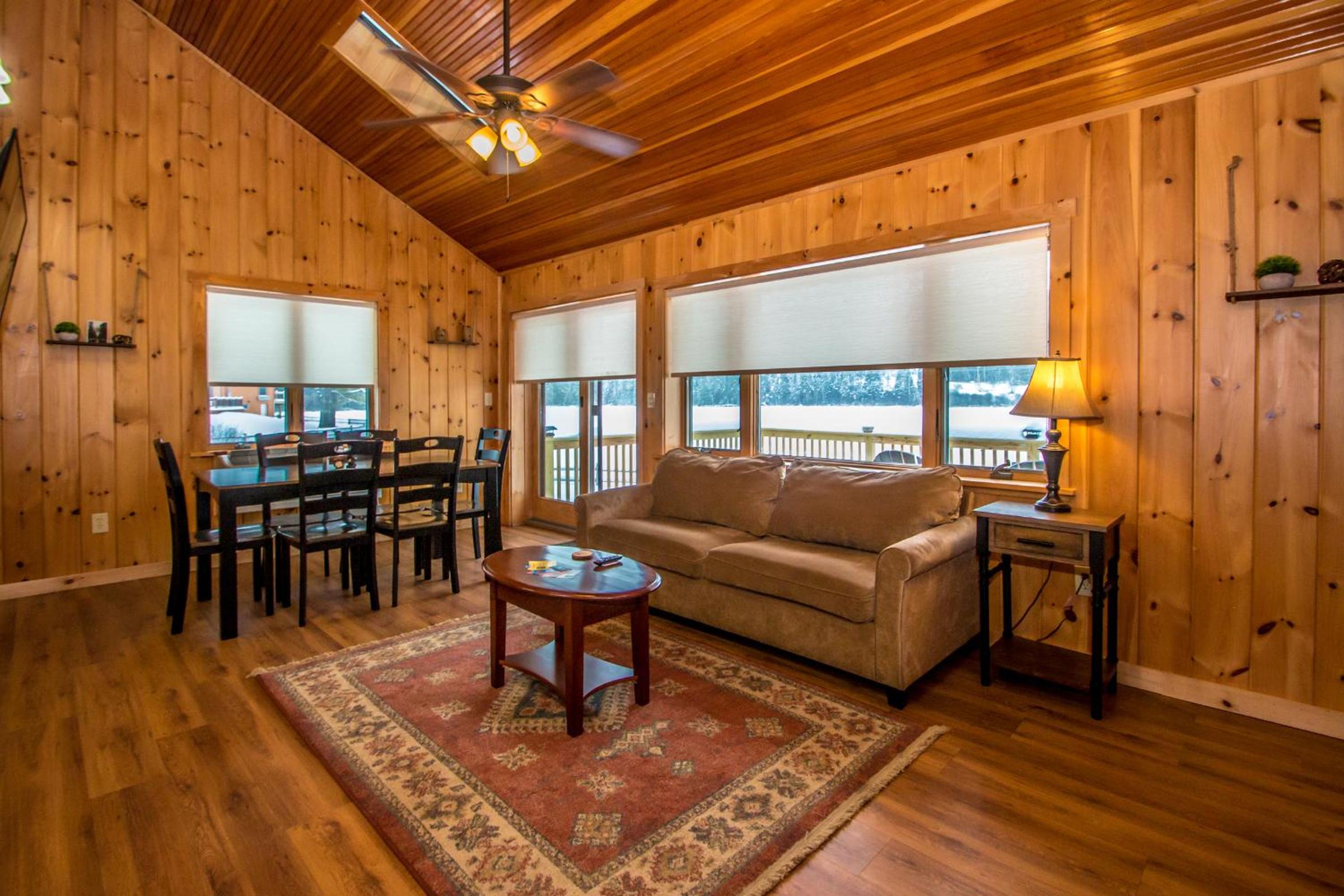 Rosewood Cottage 10