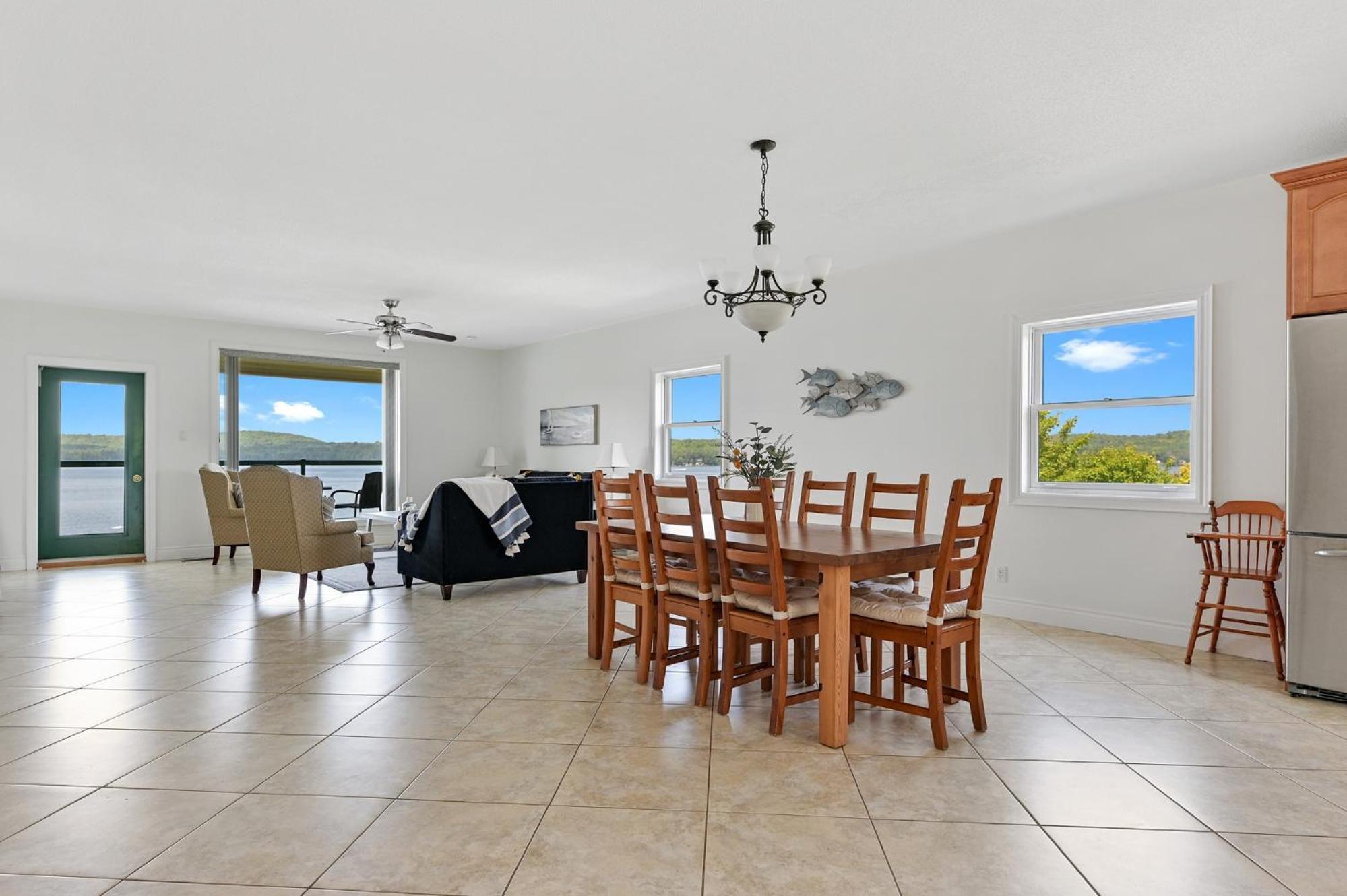 Apartment with Lake View photo 2