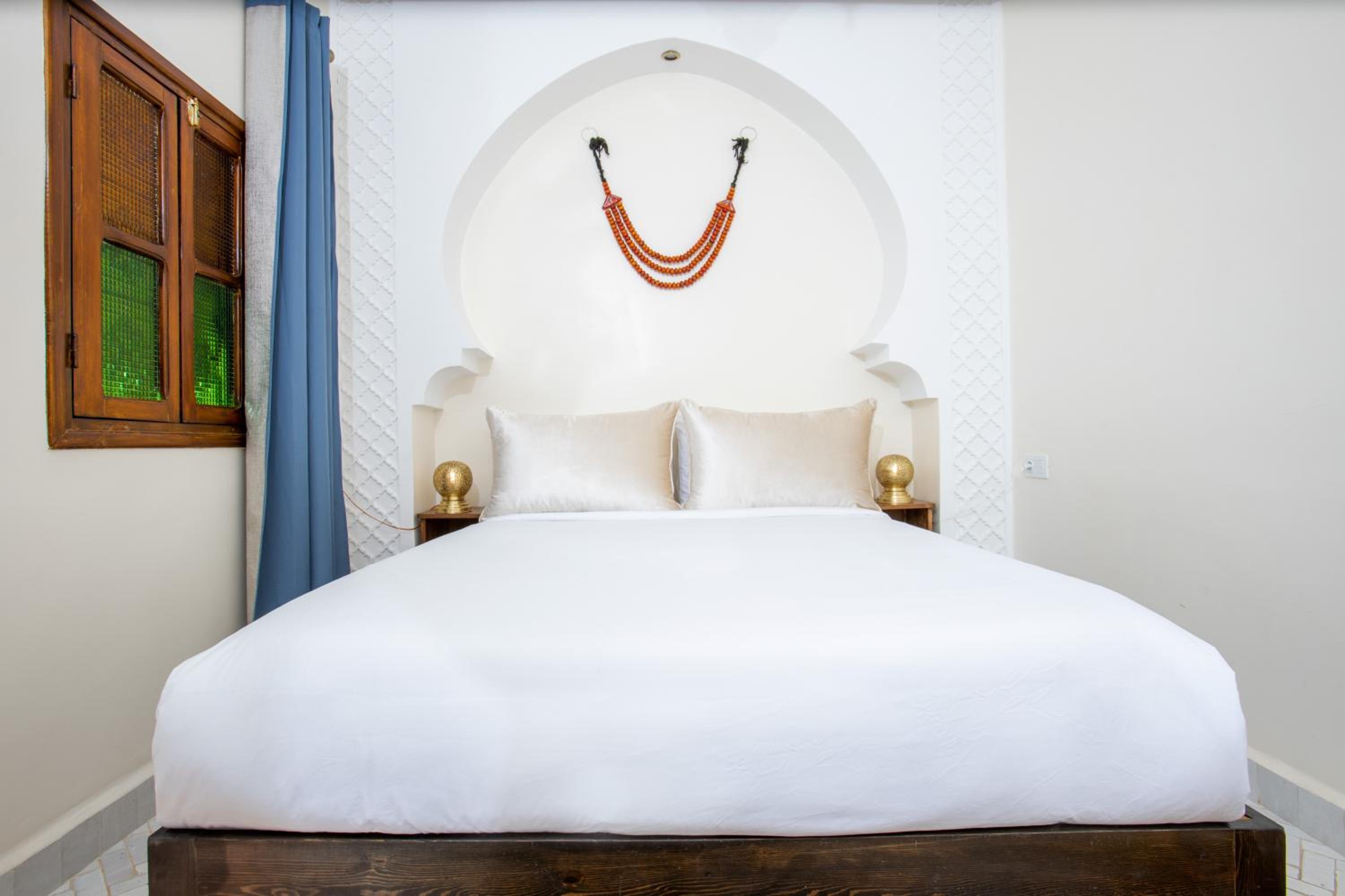 Deluxe Room - Photo 3