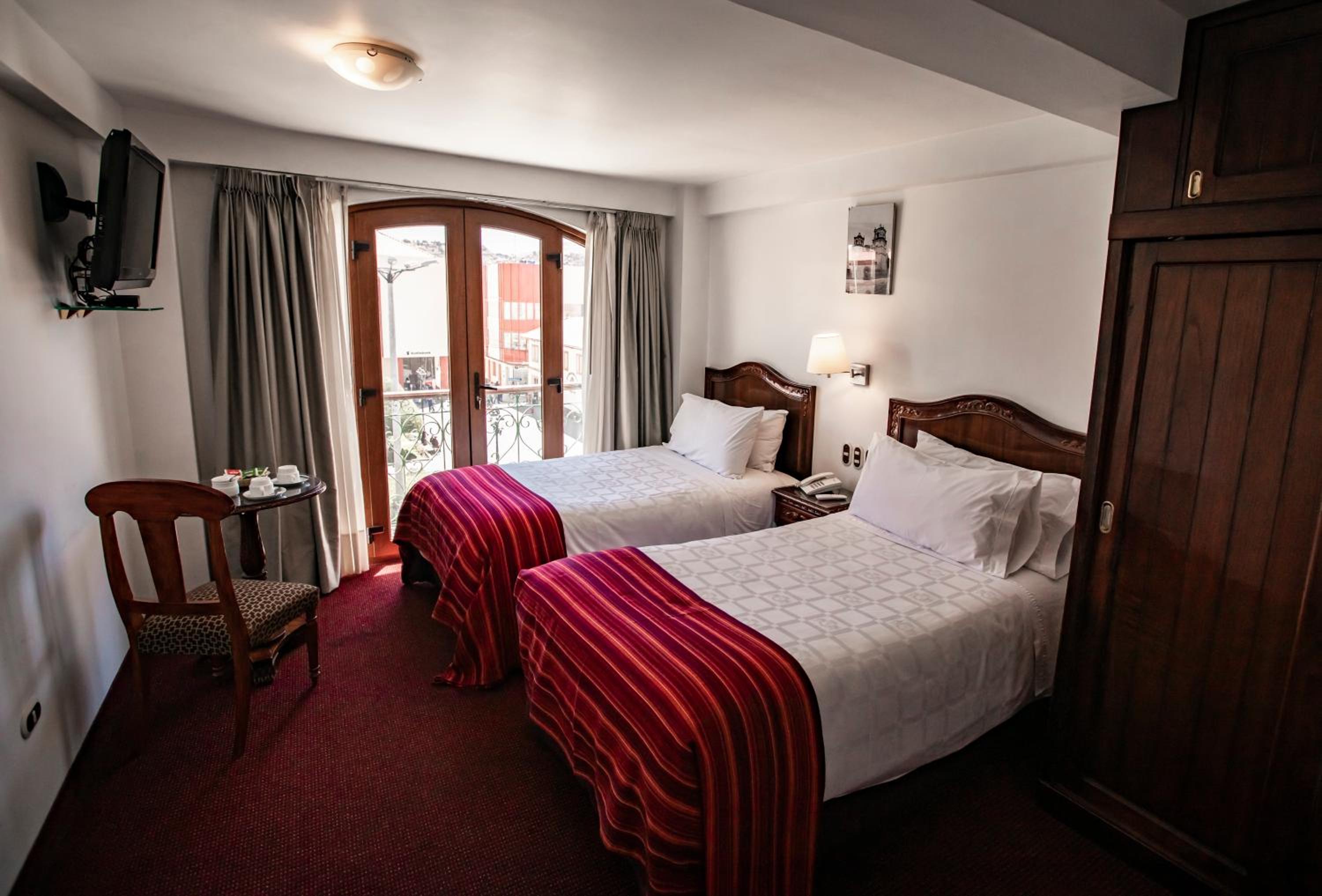 Superior Twin Room with Balcony - Photo 5
