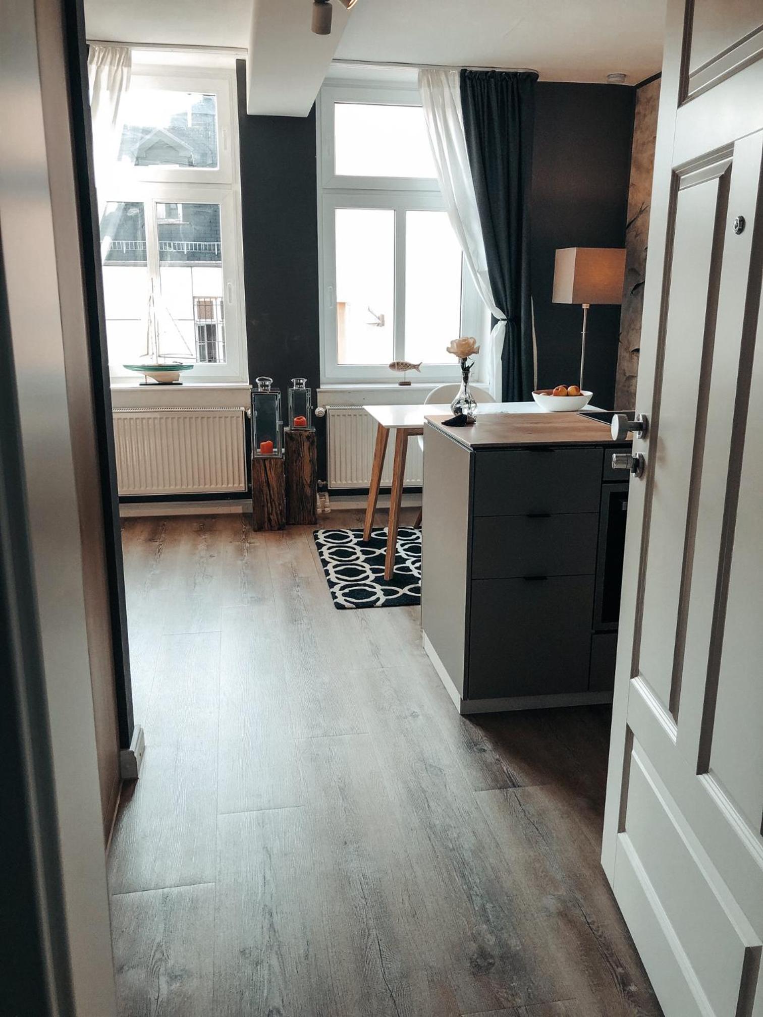 One-Bedroom Apartment - Photo 11