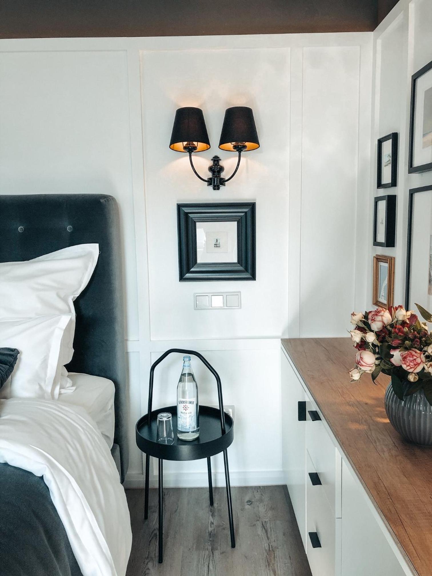 One-Bedroom Apartment - Photo 9