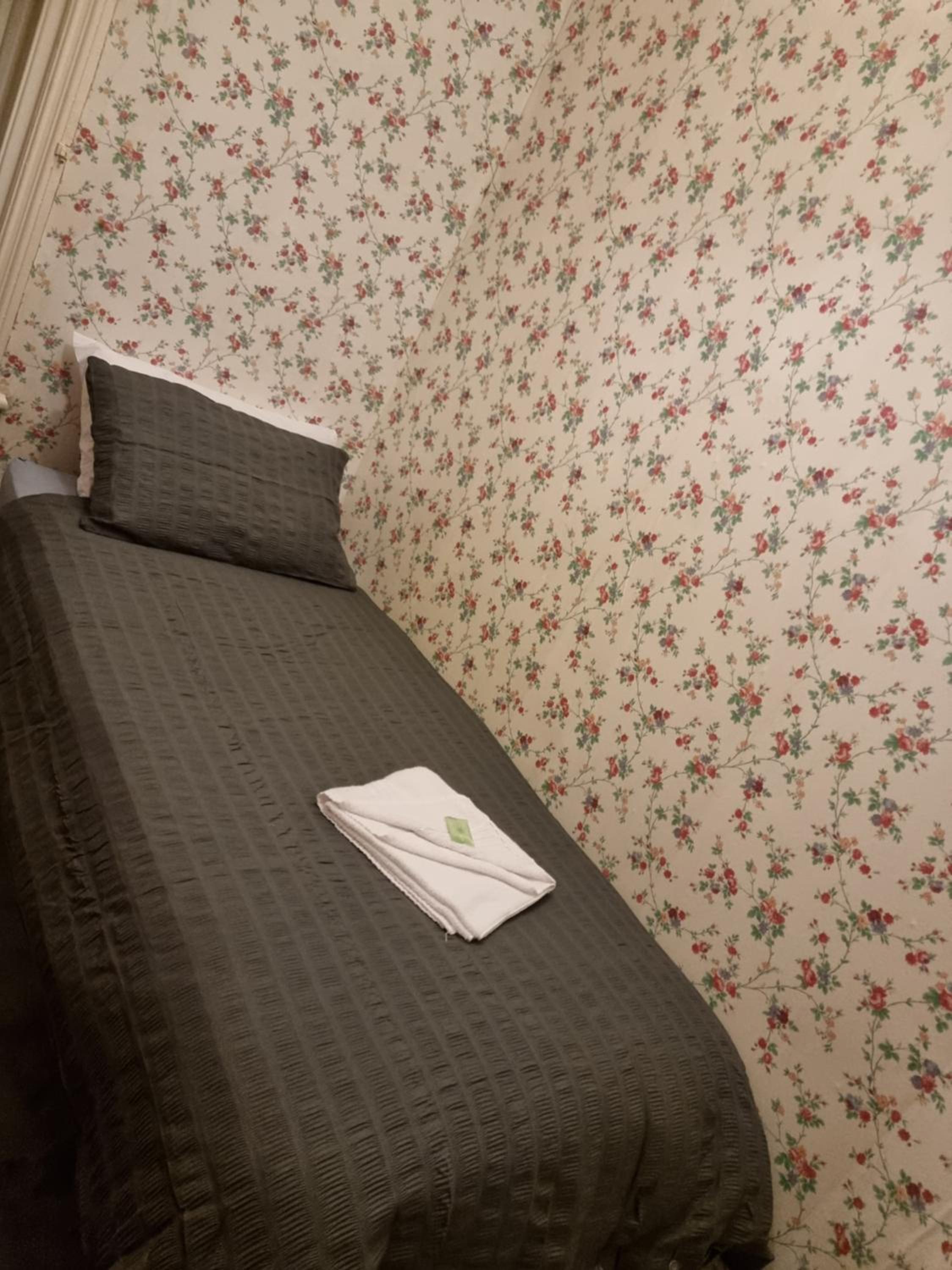 Budget Single Room